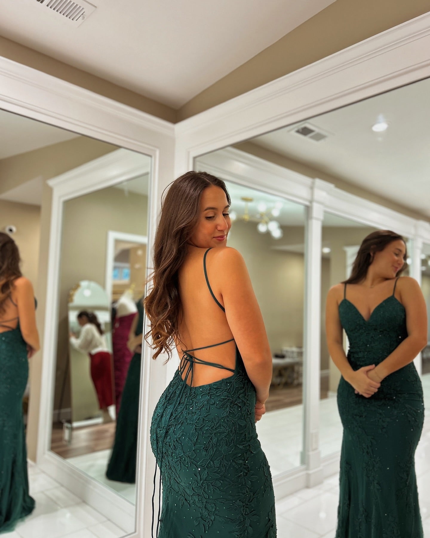 Emerald Green Mermaid Prom Dress with Applique Details | Backless Formal Evening Gown J6825 for Homecoming, Quinceañera & Red Carpet Events