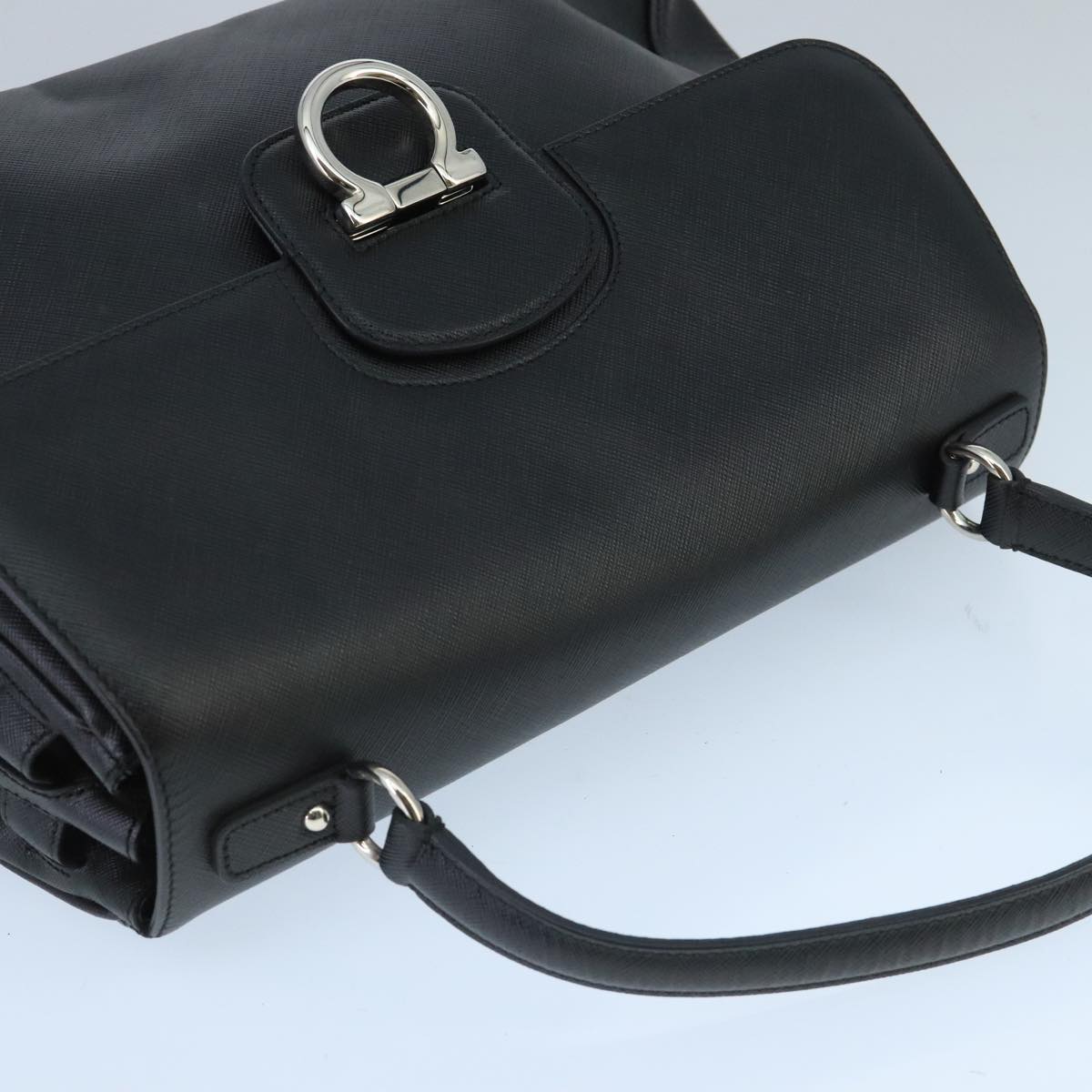 21G560 Genuine Black Leather Satchel for Women - Stylish Handbag for Work, Travel & Everyday Use