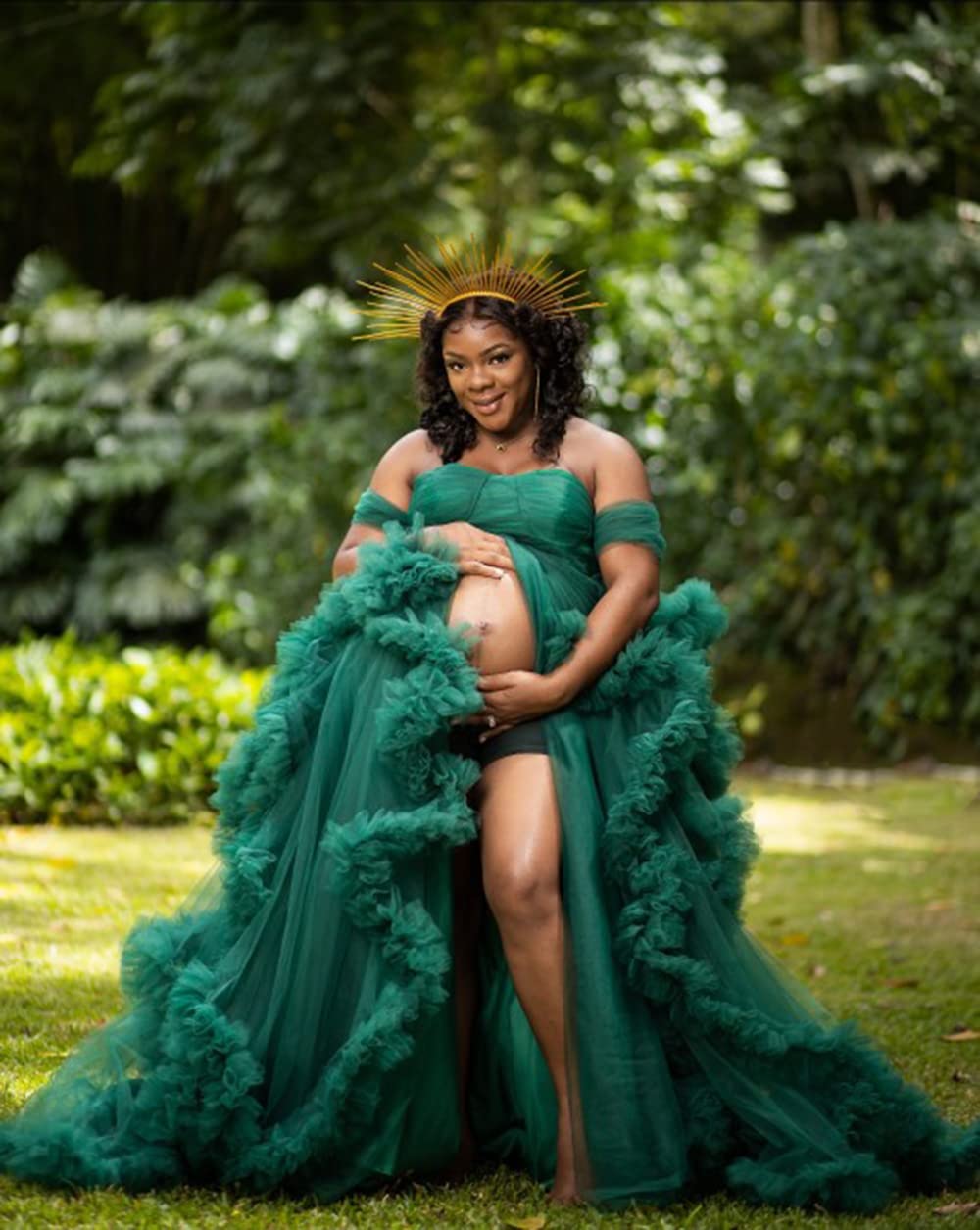 Elegant Women's Tulle Maternity Gown - Sheer Ruffled Babyshower Dress for Photoshoots, Bridal Lingerie & Maternity Bathrobe | Perfect for Pregnancy Photos, Baby Showers & Romantic Occasions