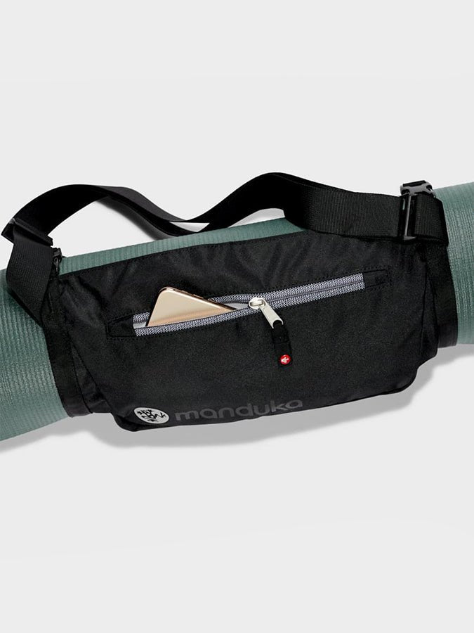 Manduka Go Play 3.0 Yoga Mat Sling - Premium Yoga Mat Carrier for Travel & Studio - Lightweight & Durable Yoga Accessory for On-the-Go Yogis - Perfect for Gym, Yoga Class & Outdoor Workouts