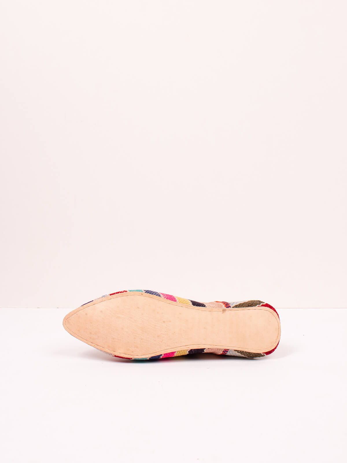 Authentic Moroccan Boujad Pointed Babouche Slippers - Handmade Leather Multi-Stripe Moroccan Shoes for Men & Women | Perfect for Home, Lounge & Cultural Fashion