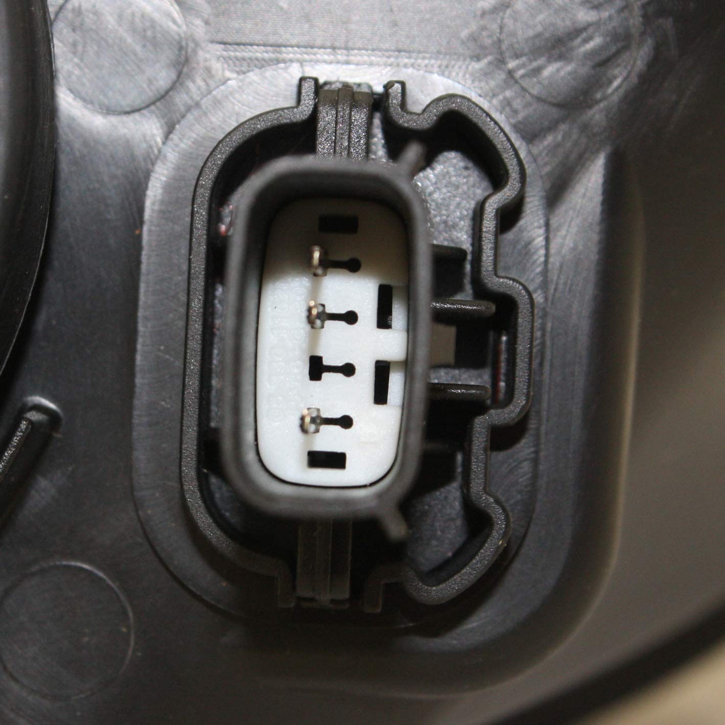 FORD ESCAPE 2013-2016 Right Side Halogen Headlight Assembly - Upper Replacement for Improved Night Driving & Safety