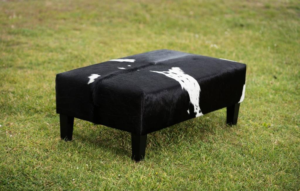 Premium Cowhide Ottoman with Sturdy Wood Legs - 100x60x38cm - Luxurious Living Room Footrest & Coffee Table Stool - Perfect for Home Decor, Relaxation & Extra Seating