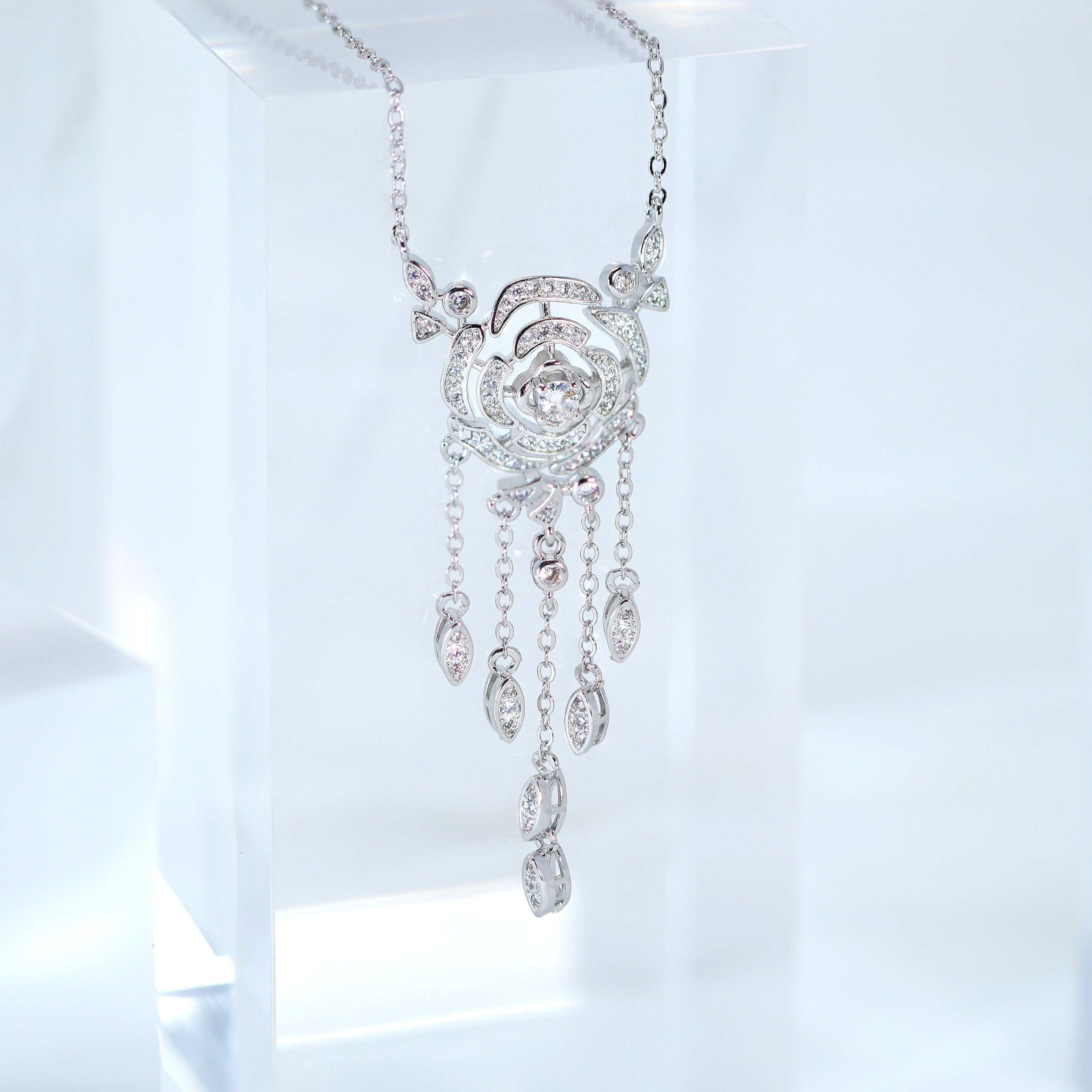 Swarovski Crystal Silver Rose Chandelier Necklace Set for Brides - Elegant Wedding Jewelry with Droplet Pendant, Statement Necklace for Women, Perfect for Weddings, Prom, Evening Gala & Special Occasions
