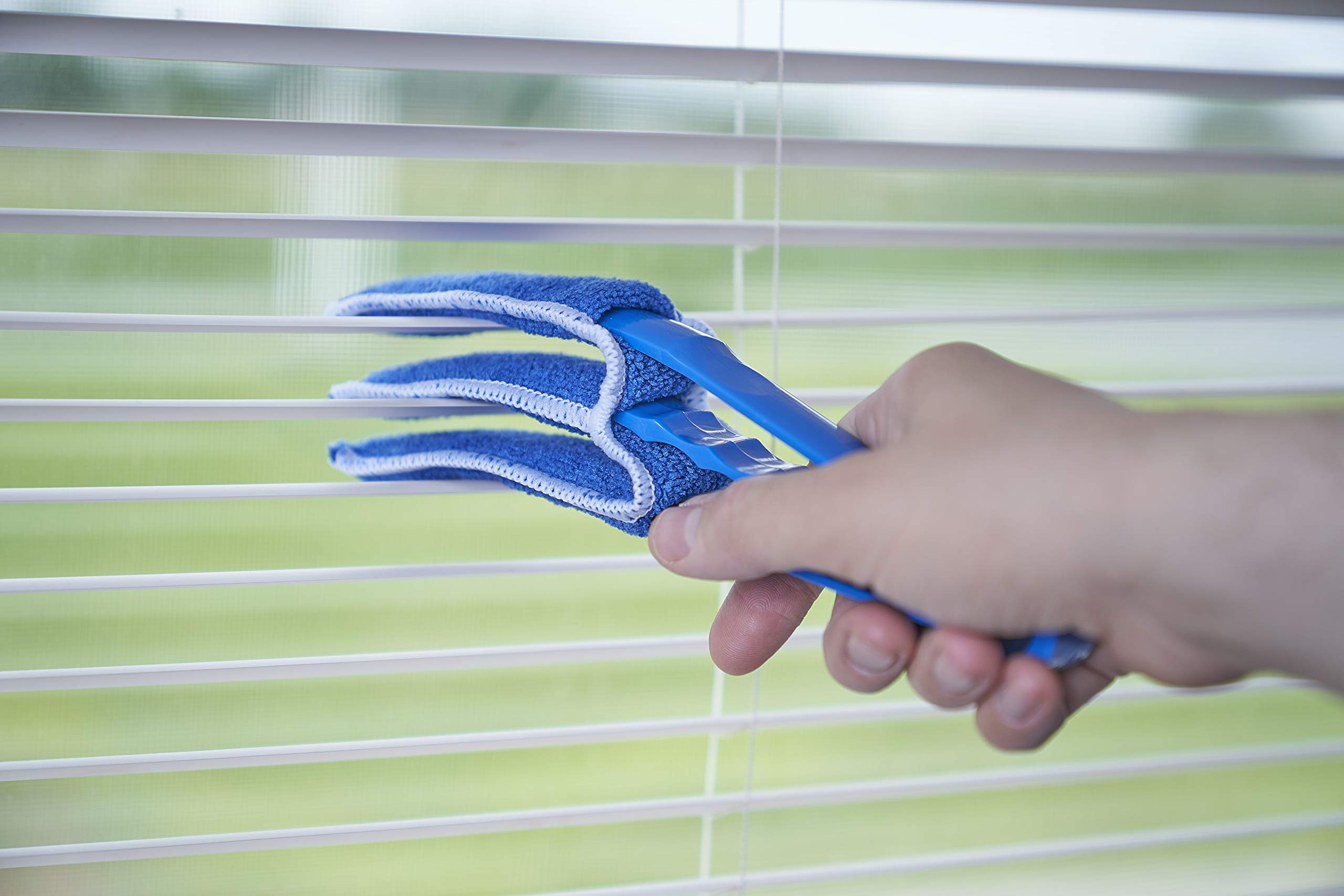 Superio Blind Cleaner Duster Tool - 4 Pack Microfiber Fan Blade & Air Duct Cleaning Kit for Window Blinds, Vents, Shutters - Perfect for Home, Office & Car Cleaning