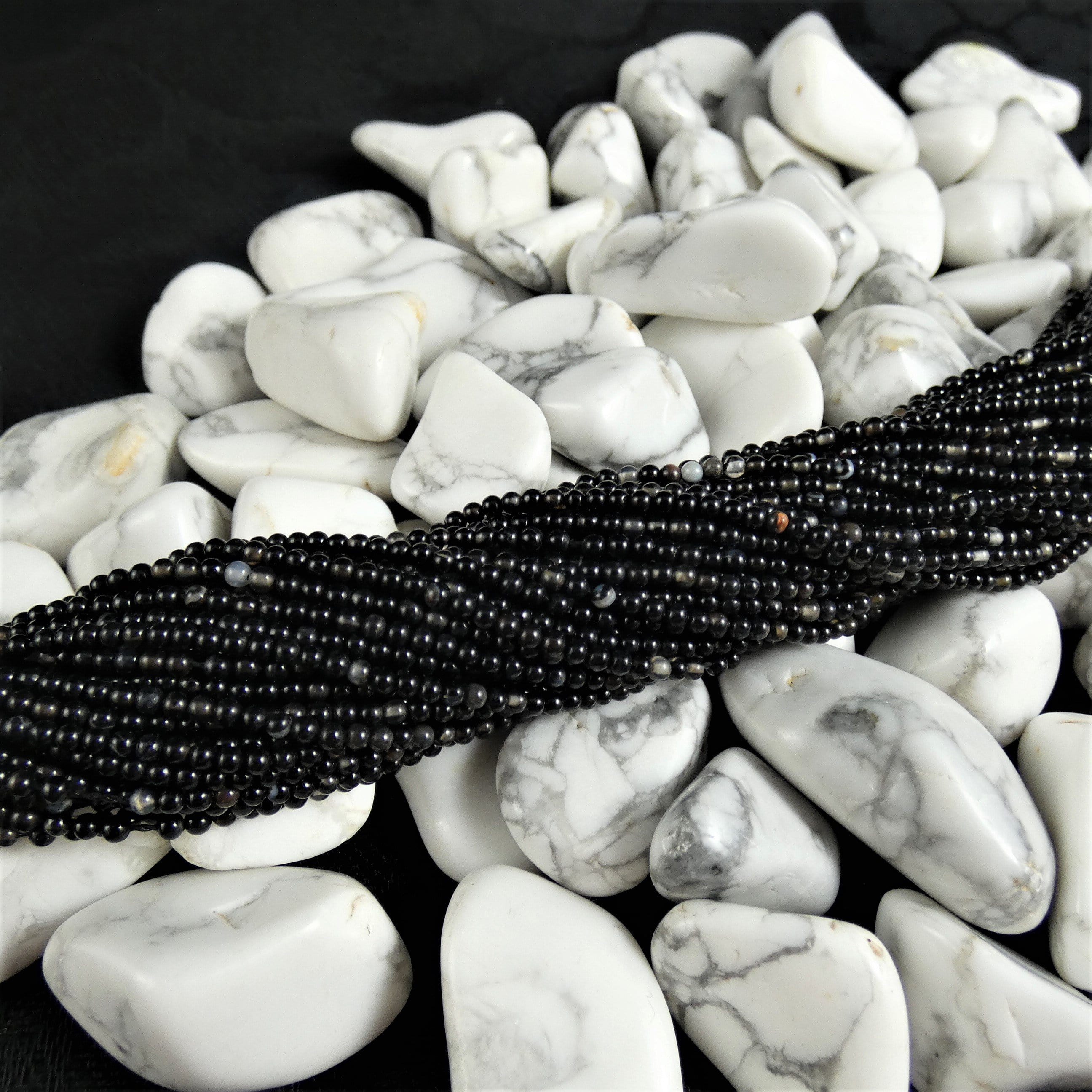 Premium Black Agate Beads Strand - 12mm Round Gemstone Beads for Jewelry Making, DIY Crafts, Meditation & Healing Bracelets (Natural Stone Beads for Necklaces, Bracelets, Earrings)