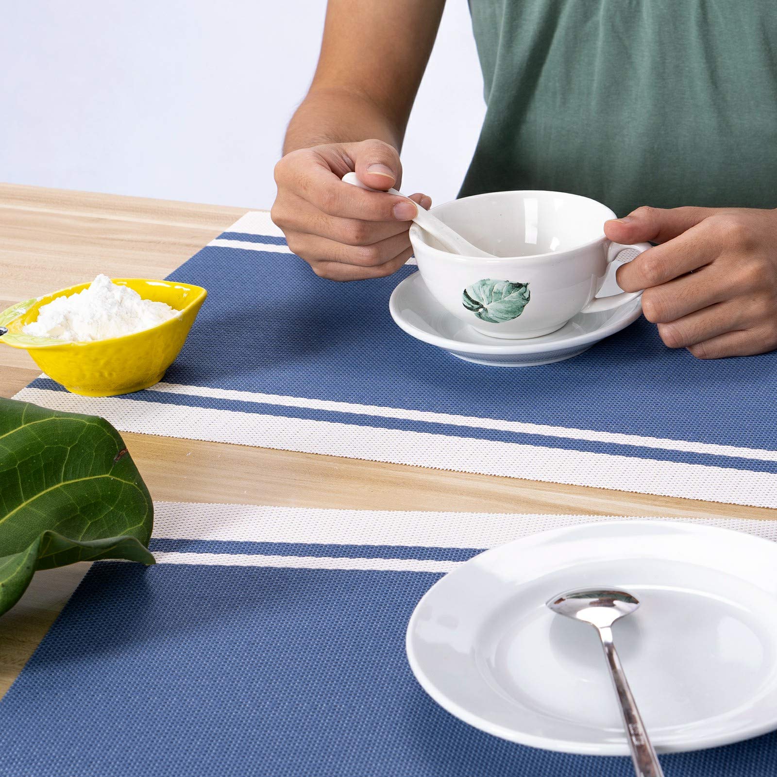 Durable Washable Placemats Set of 6 - Heat Resistant Vinyl Woven Place Mats for Kitchen & Dining Table - Indoor Outdoor Use - Easy to Clean (Blue & White) - Perfect for Daily Meals, Picnics, and Outdoor Dining