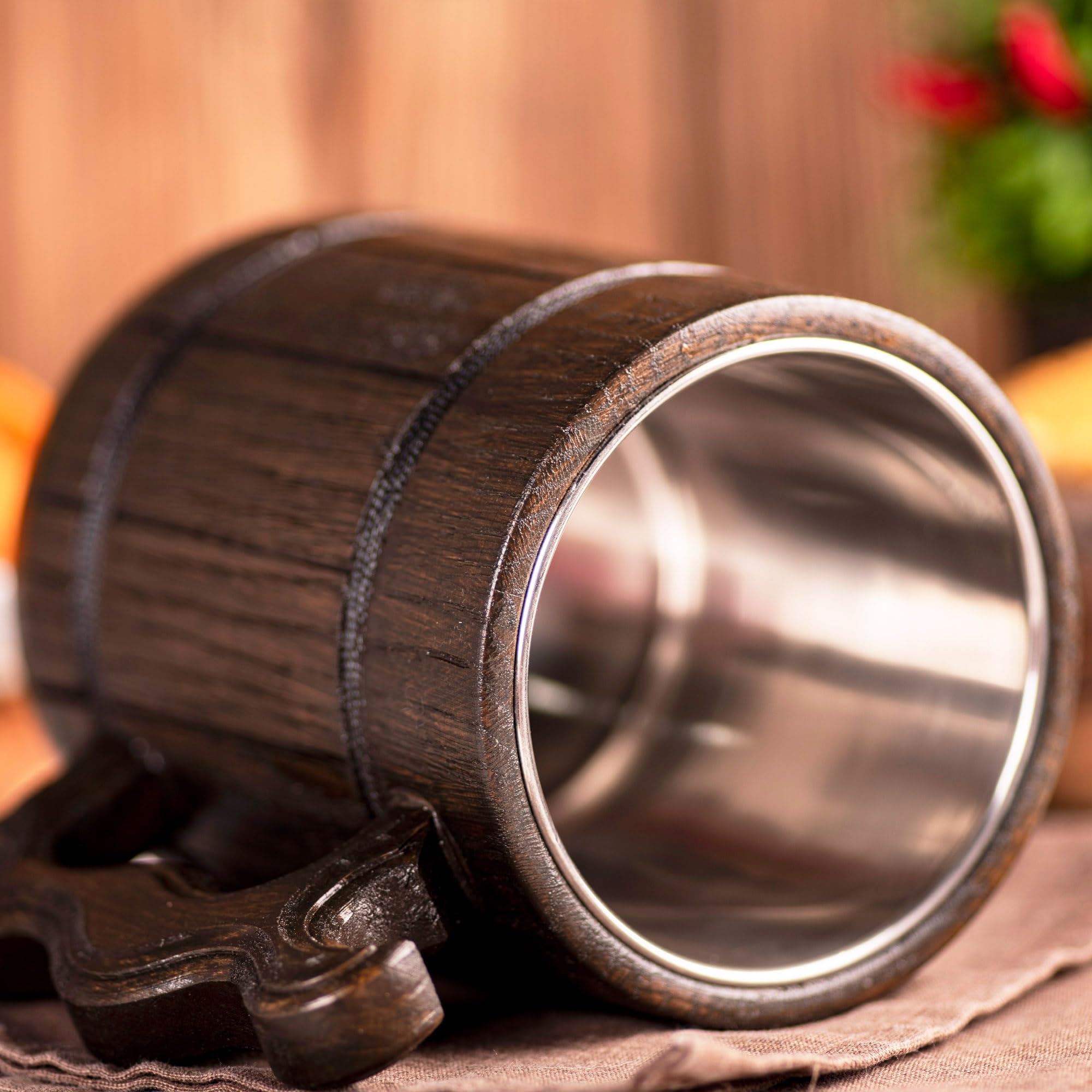 Nergigante Monster Hunter World Themed Custom Beer Mug - Personalized Wooden Stein Tankard for Gamers & Beer Enthusiasts - Unique Gifts for Men, Dad, Father's Day, Anniversary & Weddings - Perfect for Gaming Parties, Home Bars & Collectors