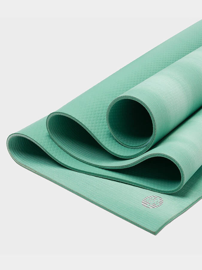 Premium Manduka PRO Yoga Mat 6mm - Extra Thick Non-Slip Eco-Friendly Exercise Mat for Hot Yoga, Pilates & Home Workouts - Ideal for Professional Yogis & Fitness Enthusiasts