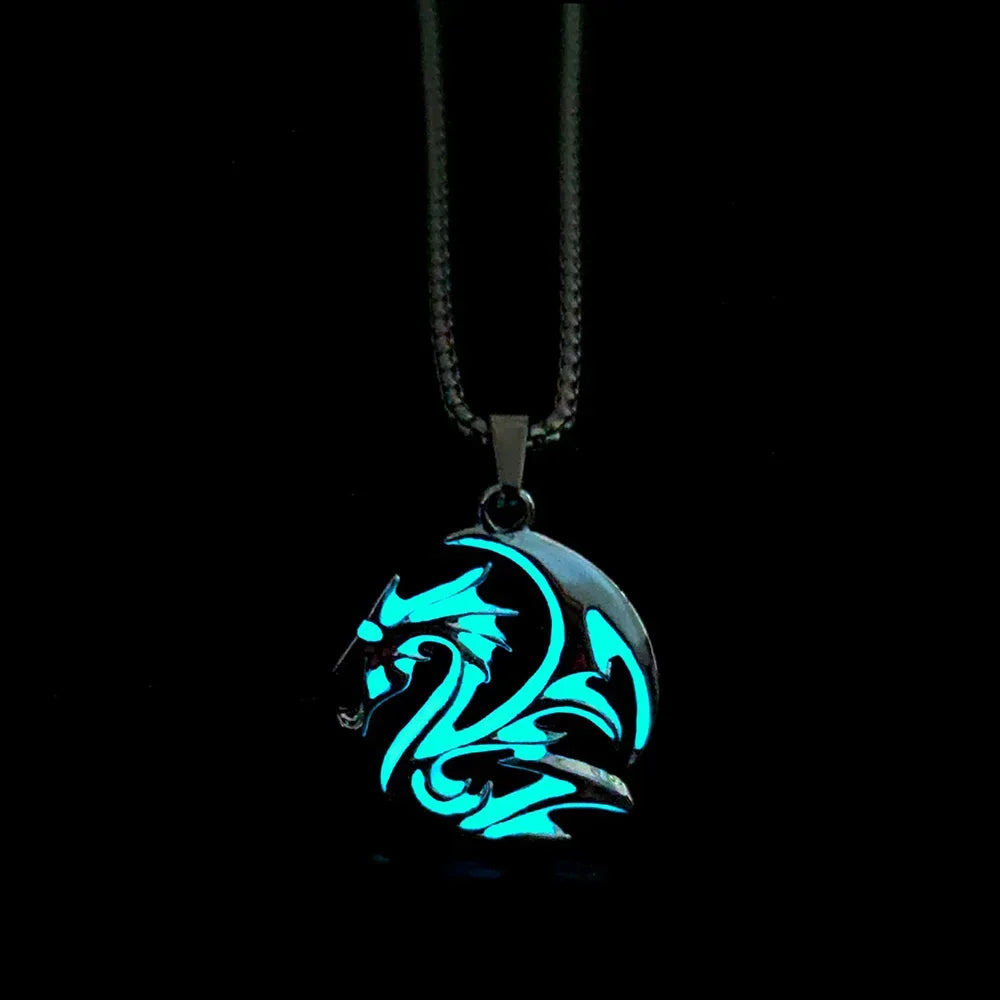 Luminous Alloy Dragon Pendant Necklace - Glow in the Dark Fantasy Jewelry for Cosplay, Gift Giving & Gothic Fashion Accessories