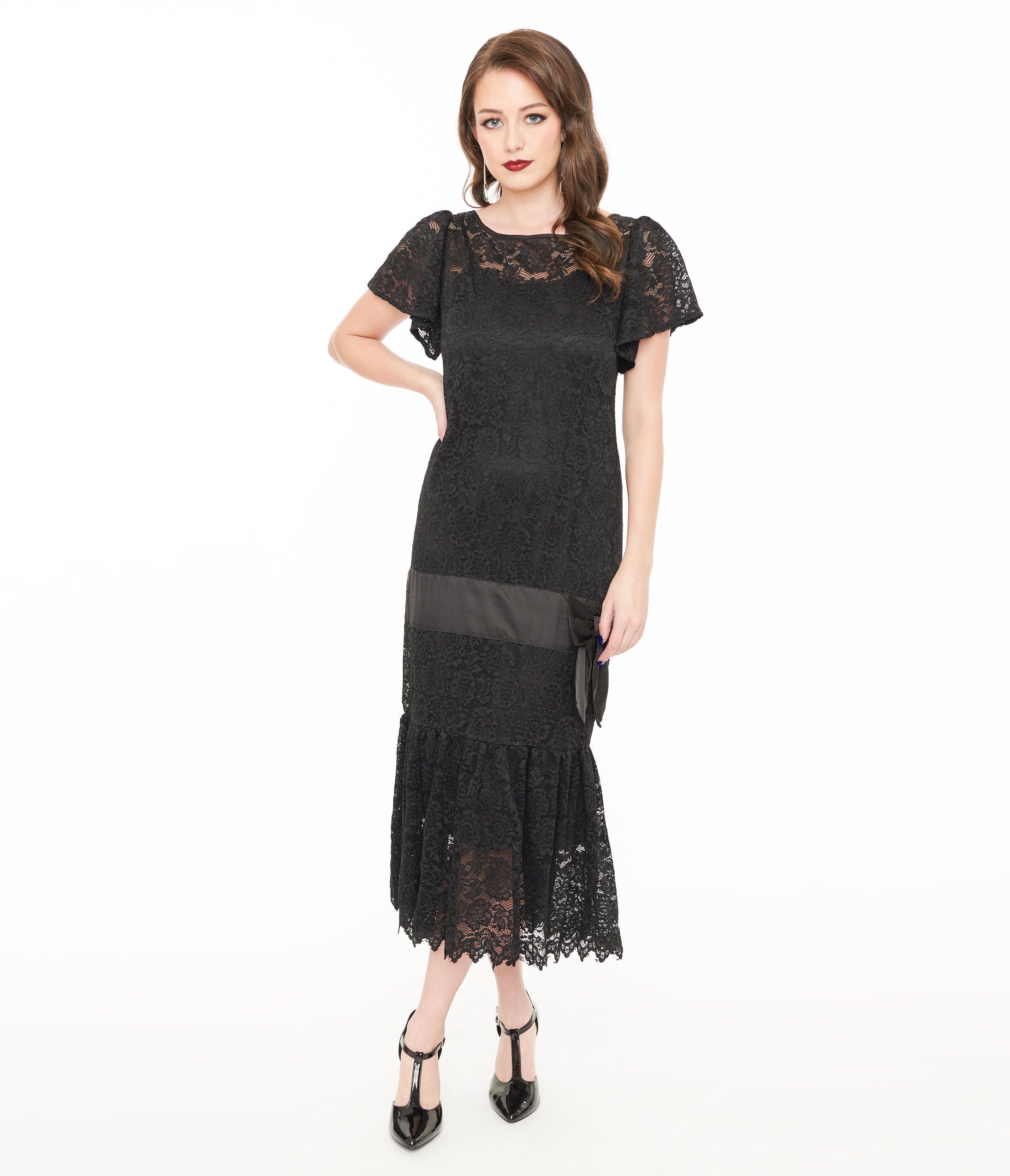 Vintage 1920s Black Floral Lace Flapper Dress with Bow - Roaring Twenties Gatsby Party Costume, Halloween Outfit & Retro Themed Events