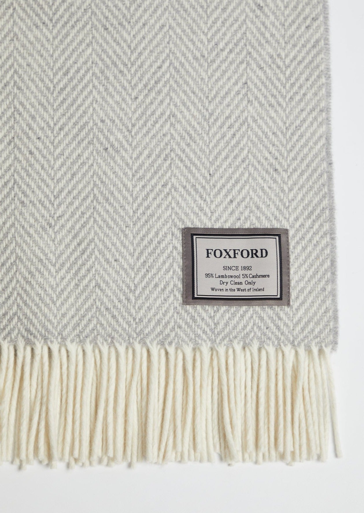 Luxury Foxford Cashmere Throw Blanket - Soft Grey Herringbone Pattern for Cozy Home & Gift - Perfect for Sofa, Bed, and Travel Use
