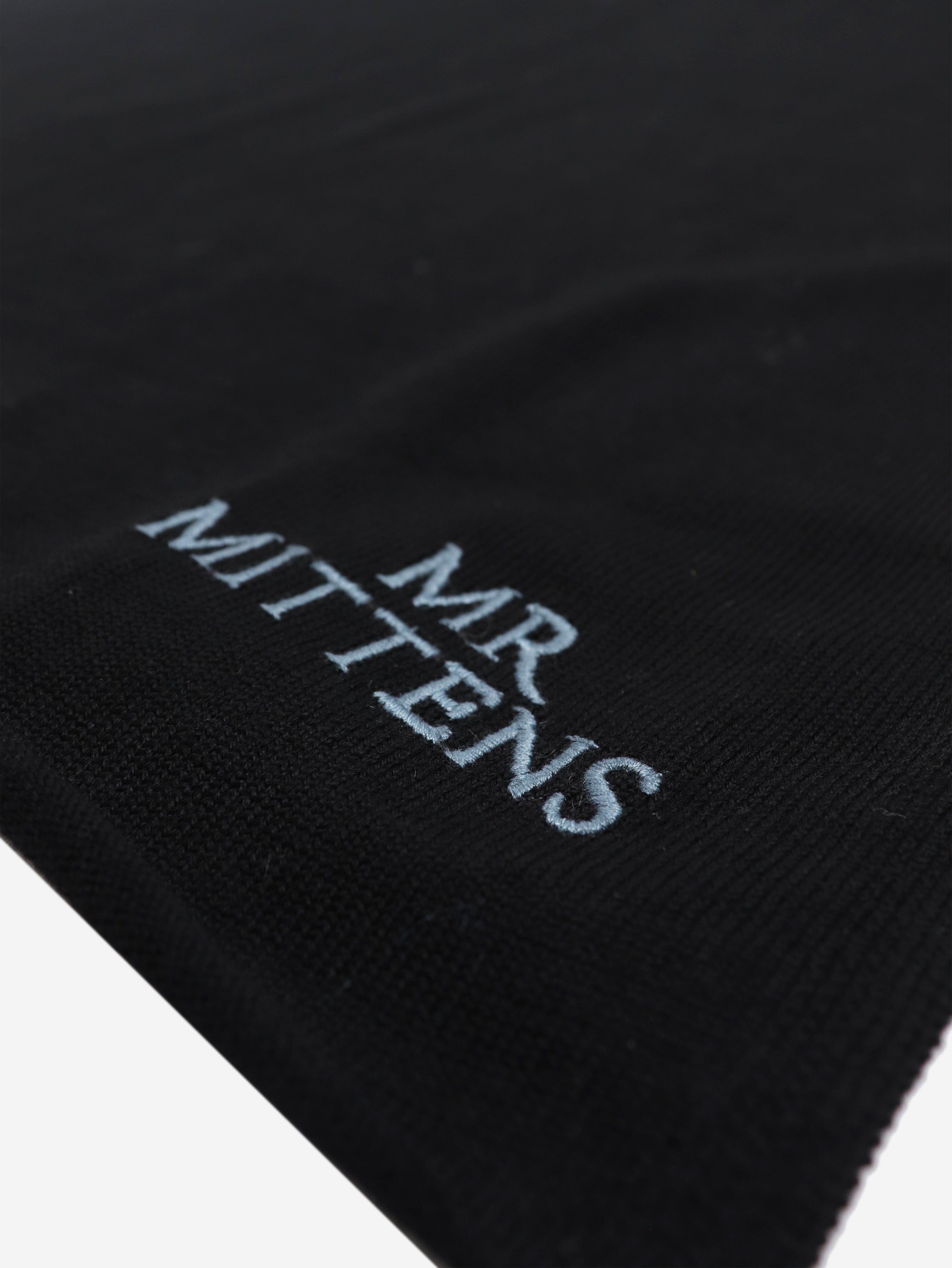 Premium Black Wool Scarf for Men & Women - Soft Warm Winter Accessory for Outdoor Activities, Travel & Fashion