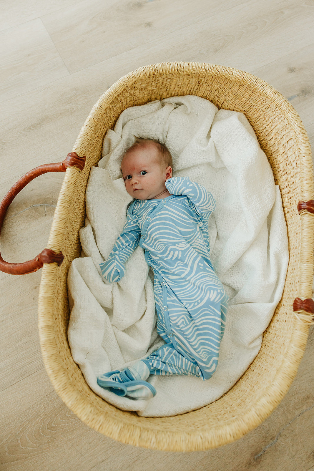 Soft Newborn Knotted Gown for Baby Girls & Boys - Organic Cotton Infant Sleepwear | Perfect for Hospital, Photo Shoots & First Outfits