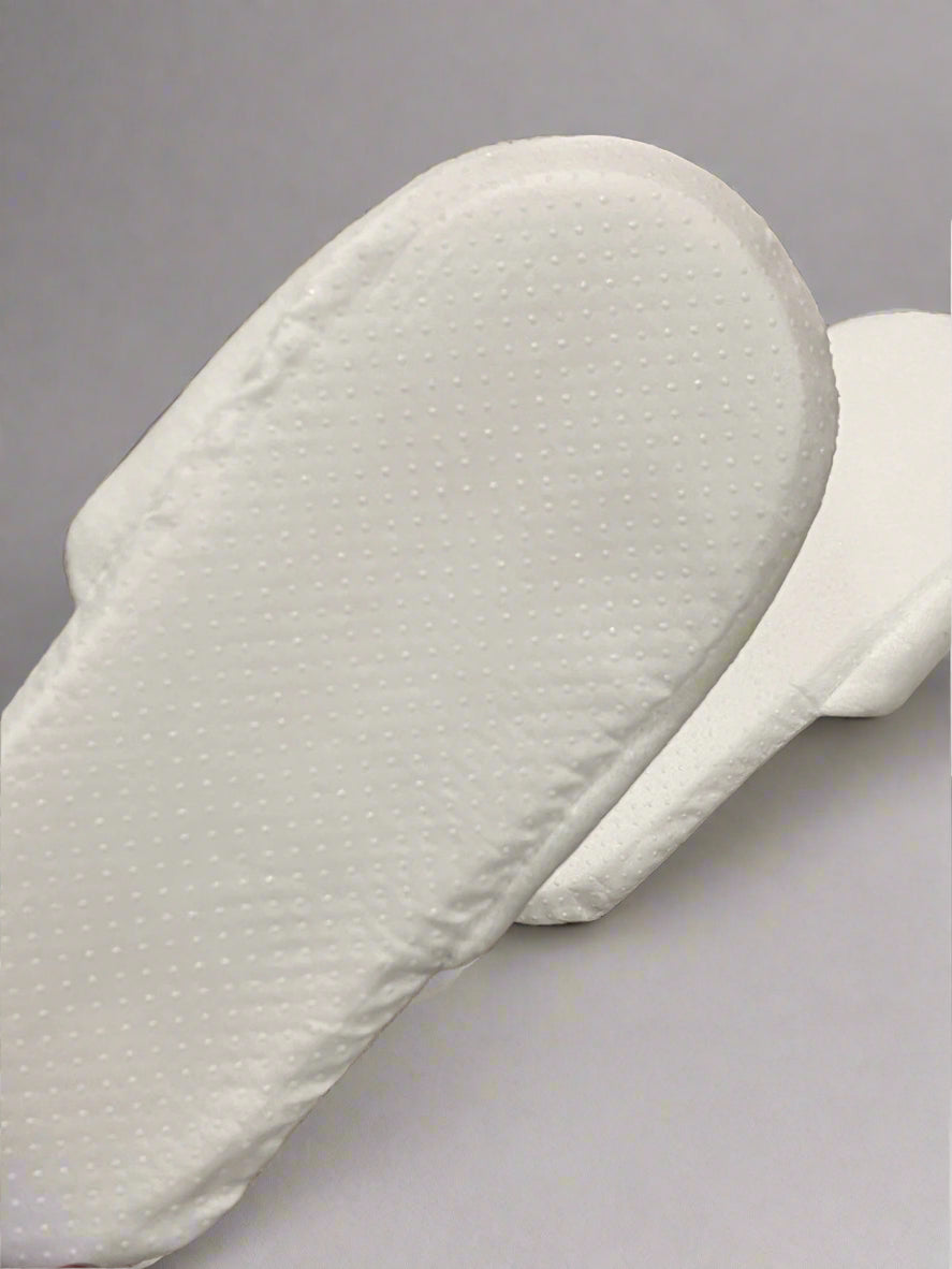 20/60 Pairs Disposable White Hotel Slippers for Guests - Closed Toe Slippers for Men & Women (US Size 10) | Bulk Hotel Amenities for Spa, Travel & Hospitality Use