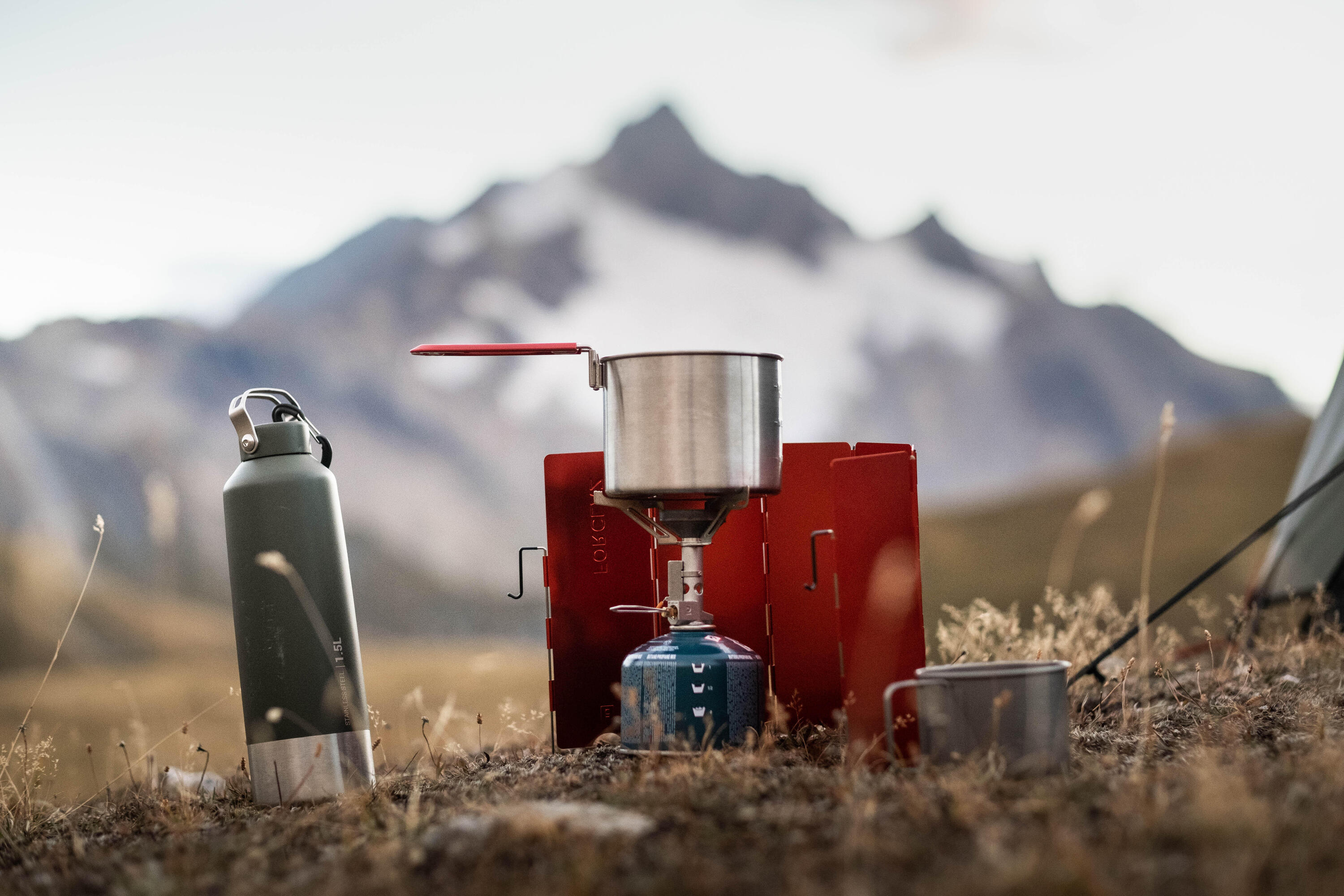 Forclaz MT500 Ultralight Compact Backpacking Stove with Piezo Ignition - Perfect for Hiking, Camping & Outdoor Adventures