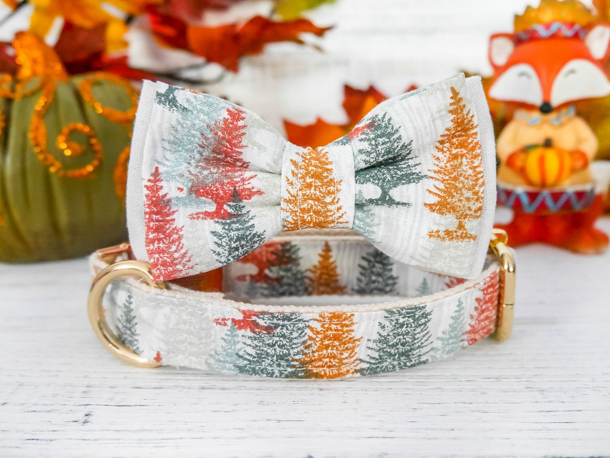Stylish Dog Collar with Floral Design - Perfect for Fall Forest Walks & Outdoor Adventures