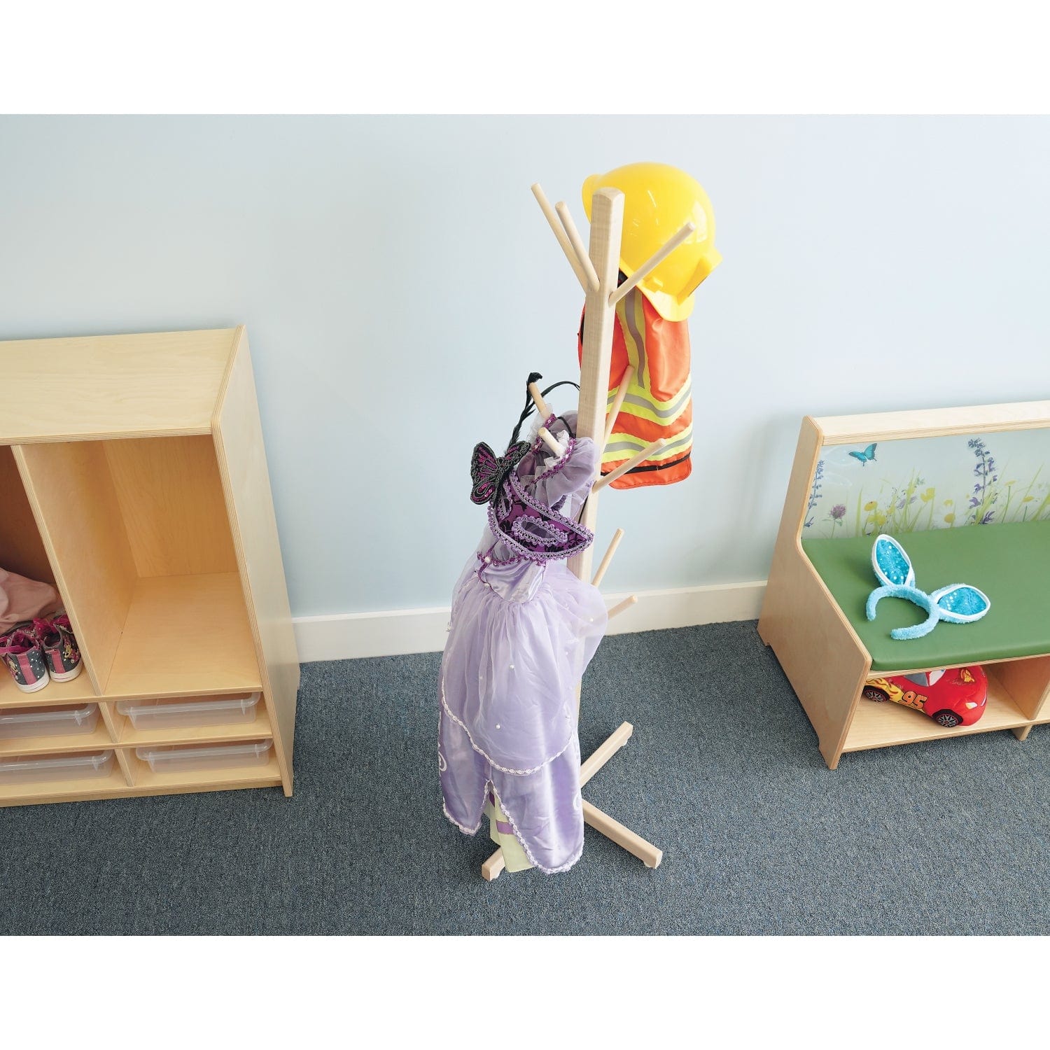 Wooden Dress Up Tree with Pegs - Fun and Educational Toy for Kids - Perfect for Pretend Play, Room Decor, and Montessori Learning