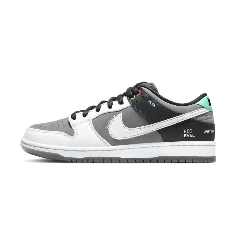 Nike SB Dunk Low VX1000 Skateboarding Shoes - Men's Casual Sneakers for Streetwear & Skateboarding | Perfect for Urban Fashion & Skate Park Performance