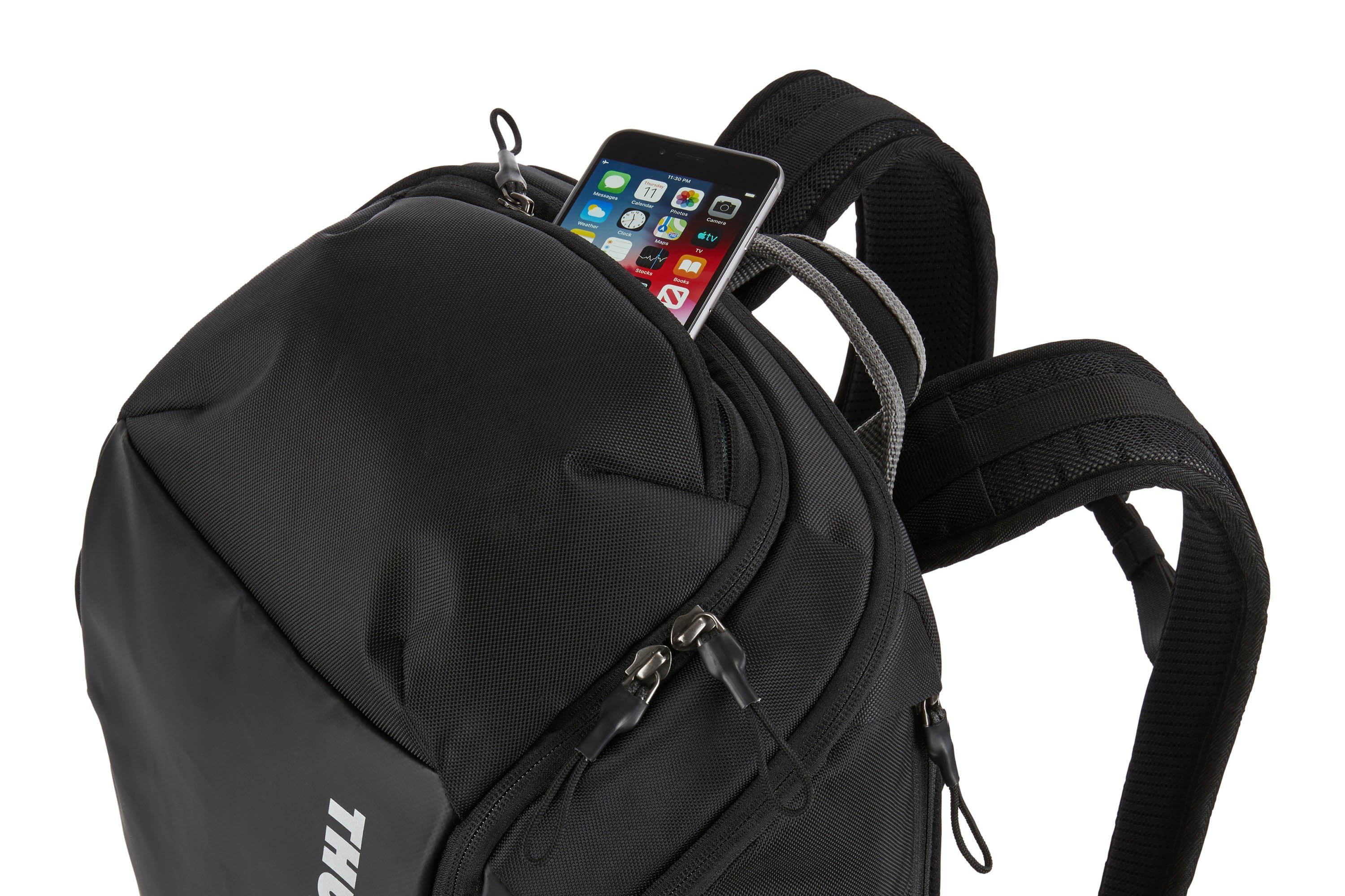 Thule Chasm 26L Waterproof Hiking Backpack - Lightweight & Durable Daypack for Outdoor Adventures, Travel & Commuting - Black