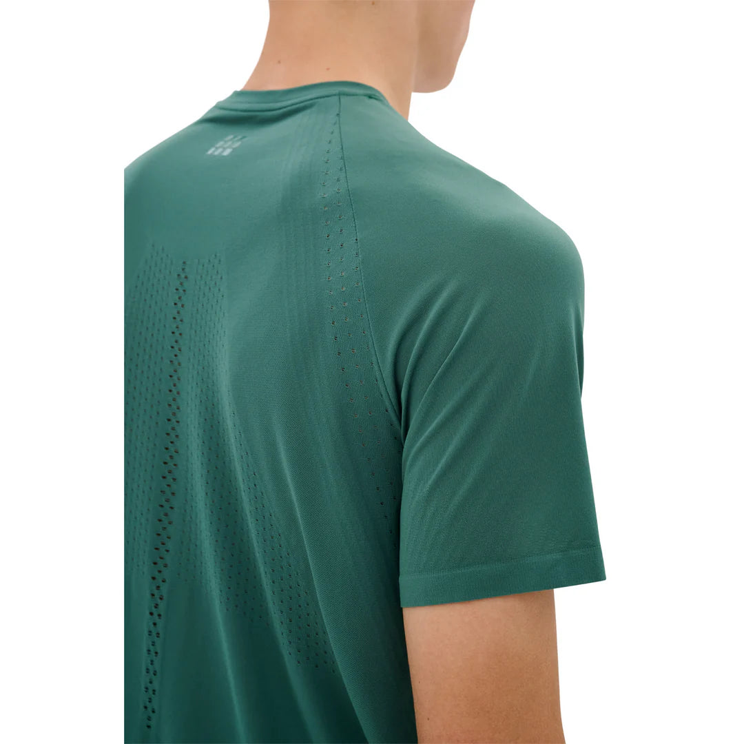 CEP Men's Ultralight Seamless Running Shirt - Breathable Quick-Dry Short Sleeve Athletic Top (V2, Green) for Jogging, Gym Workouts & Outdoor Sports