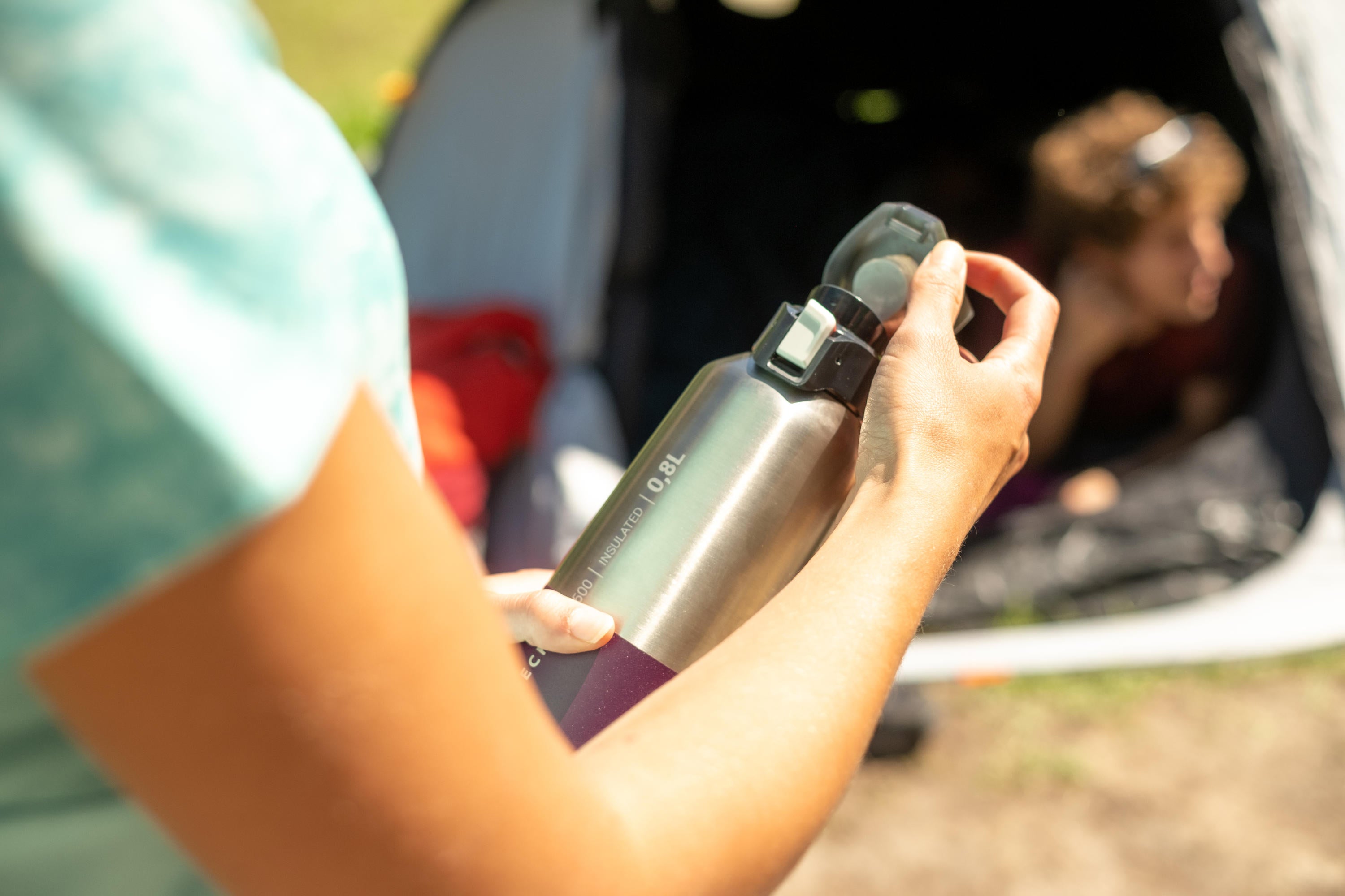 Quechua MH900 Double Wall Insulated 800ml Stainless Steel Water Bottle - Keeps Drinks Hot/Cold for Hours - Perfect for Hiking, Camping & Outdoor Adventures