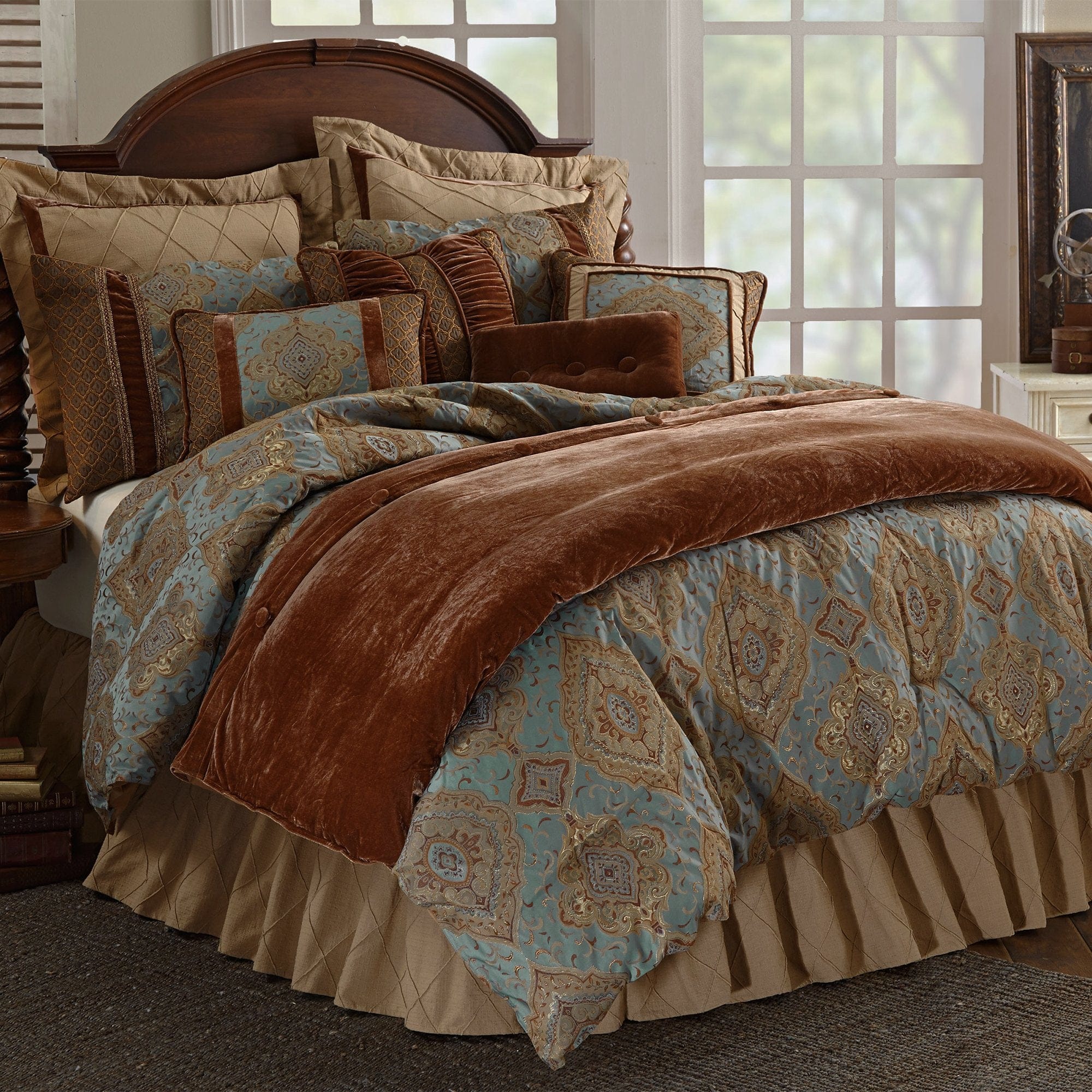 Bianca II Comforter Set Twin Size - Soft Bedding Set with Pillowcases - Perfect for Kids Rooms, Guest Bedrooms & Dorm Decor