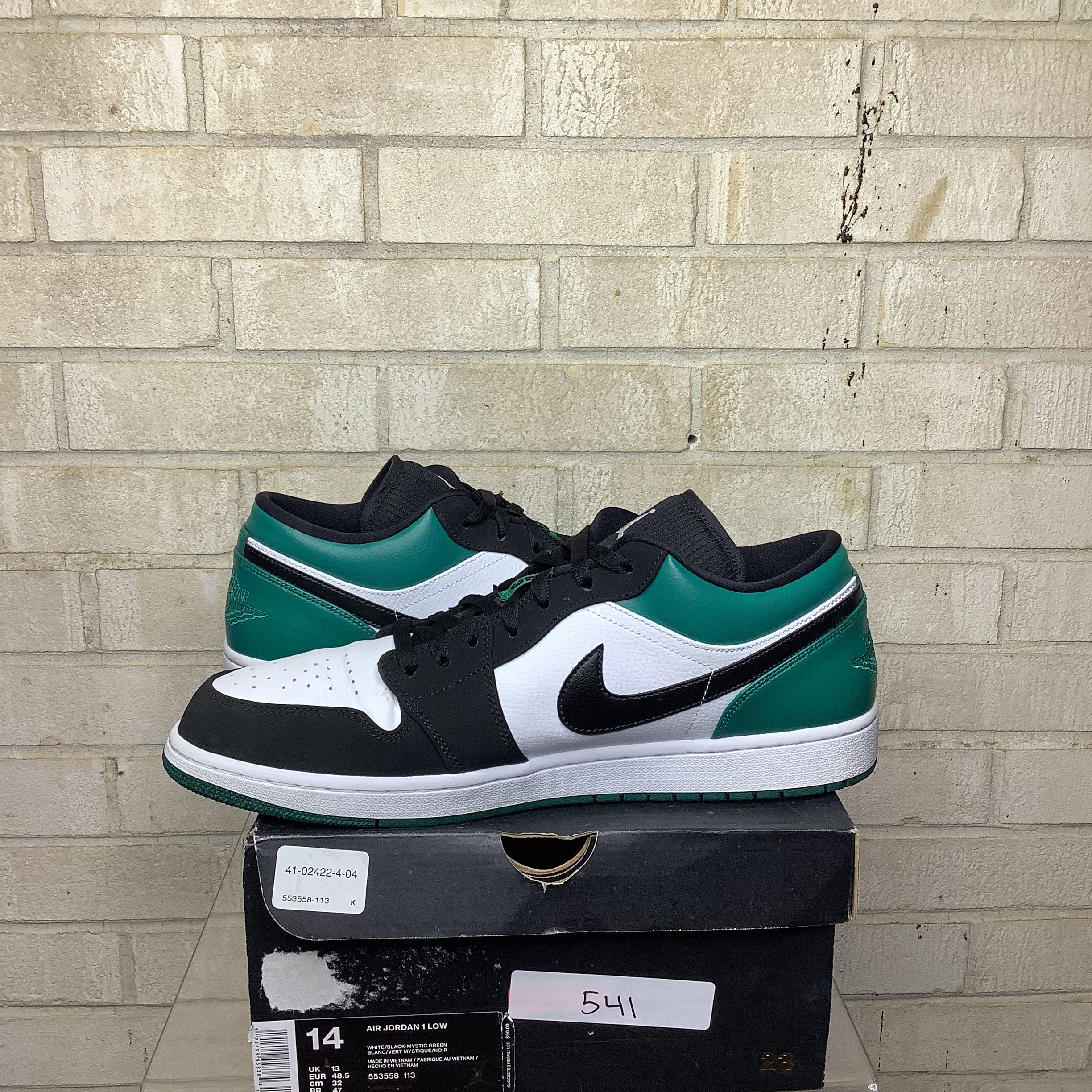 Original Title: AIR JORDAN 1 LOW WHITE BLACK MYSTIC GREEN SIZE 14 553558 113   Optimized Title: **Air Jordan 1 Low Sneakers - White, Black & Mystic Green - Men's Size 14 (Style 553558-113) - Perfect for Casual Wear, Street Style & Basketball Fans**
