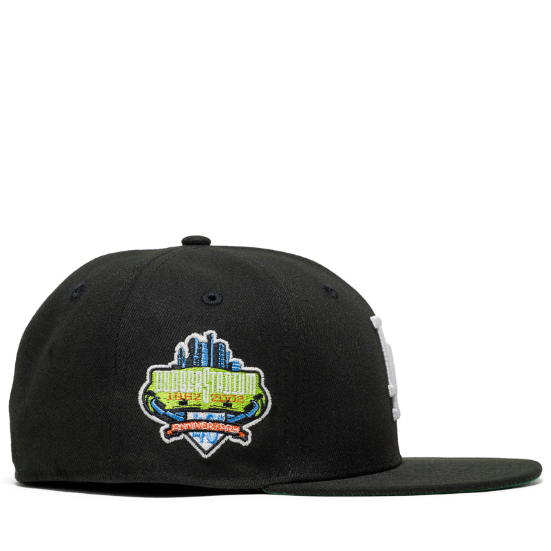 New Era x Politics Los Angeles Dodgers 59FIFTY Fitted Cap - Black Baseball Hat for Men, Official MLB Snapback - Perfect for Games, Streetwear & Sports Fan Collections