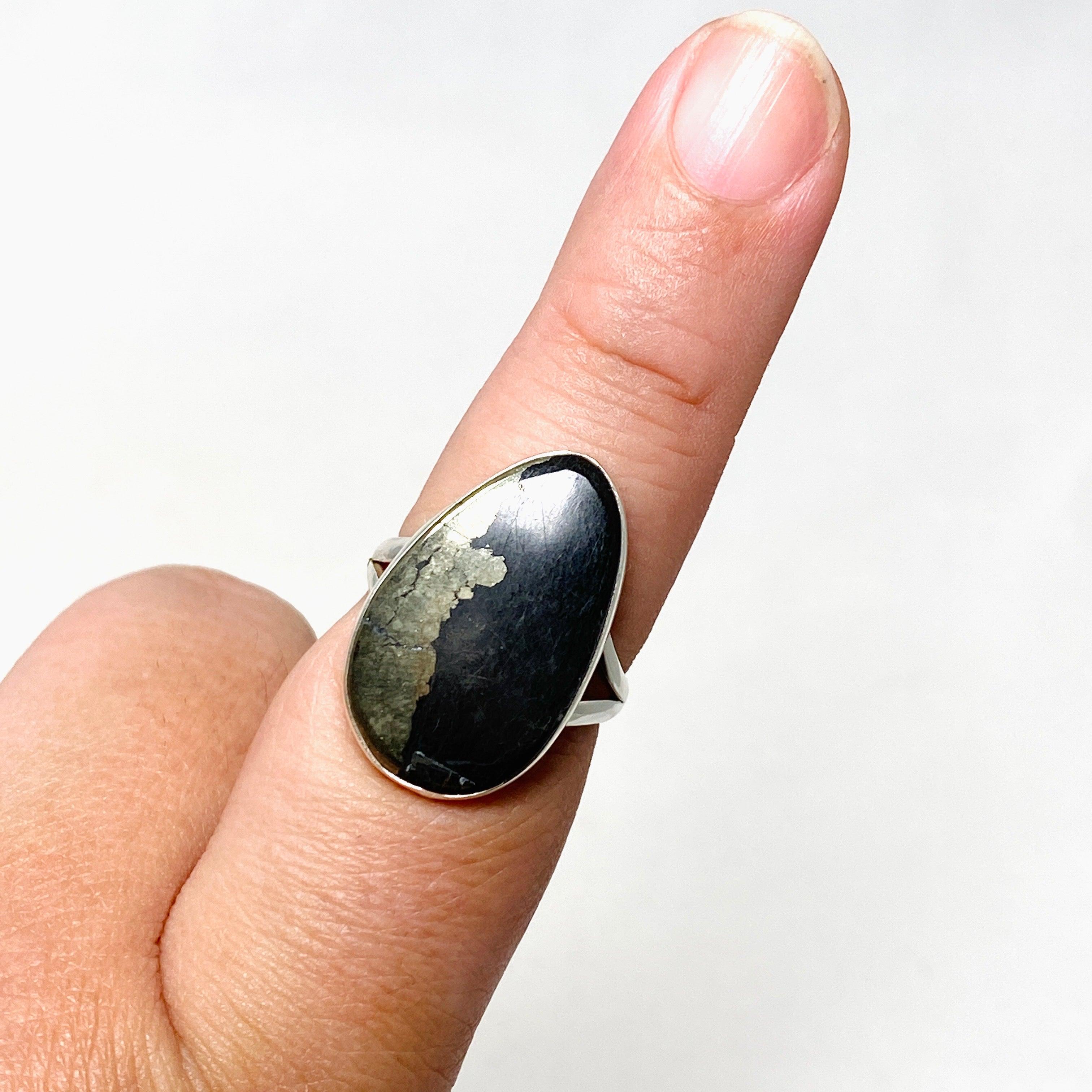 Healer's Gold Freeform Split Band Ring - Size 9 - KRGJ3202 - Perfect for Boho Jewelry Lovers & Spiritual Healing Practices