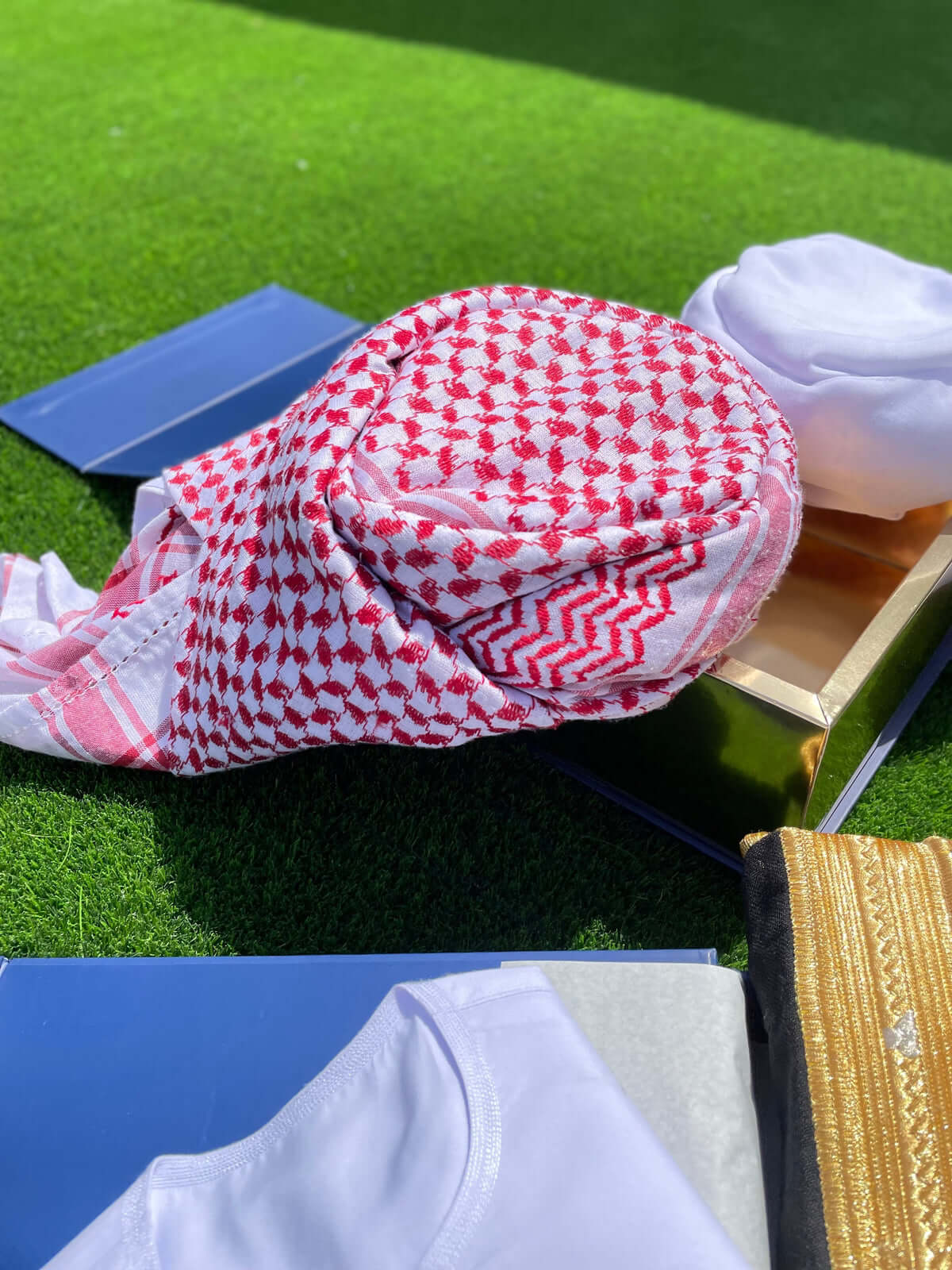 Premium My First Thobe Gift Set for Kids - Traditional Islamic Outfit for Eid, Ramadan & Special Occasions - Perfect for Boys' Religious Ceremonies & Family Celebrations