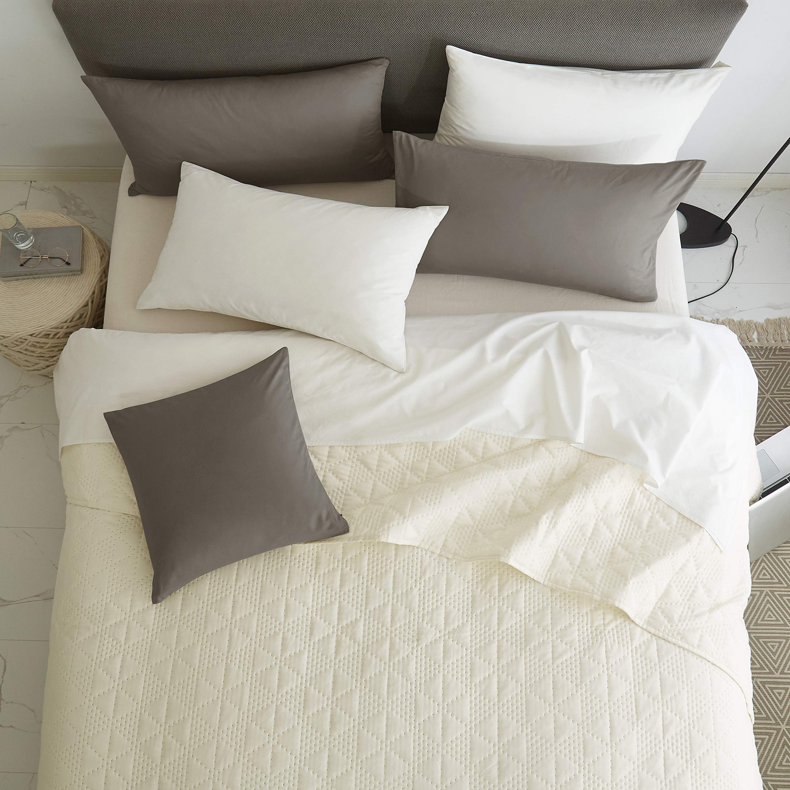 Park Lane Pinsonic Diamond Quilted Throw Blanket - Queen Size Off-White Bed Coverlet for Cozy Home Decor | Perfect for Sofa, Bed & Guest Room