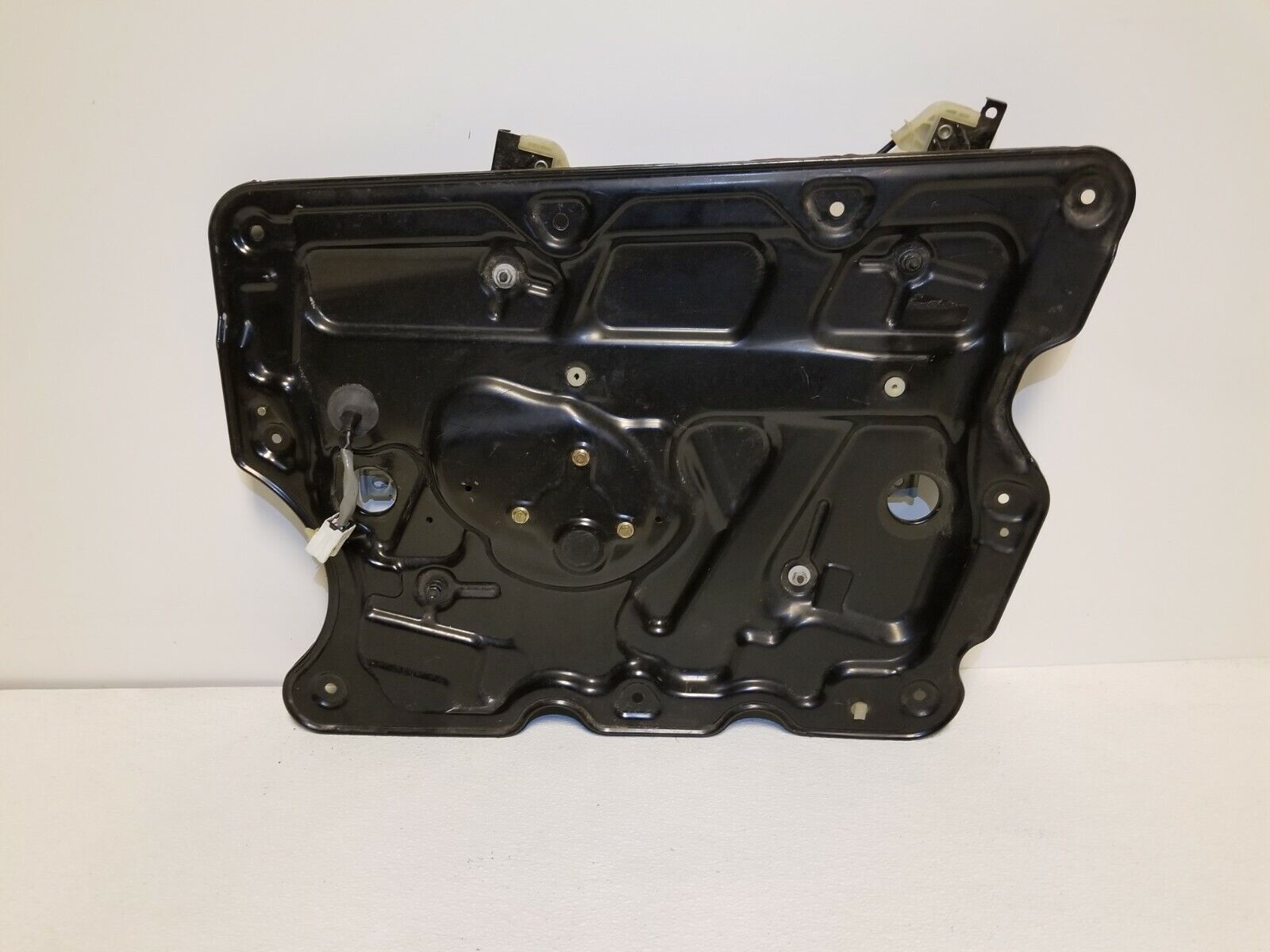 2004-2008 Nissan Maxima Front Passenger Door Window Regulator Assembly OEM Replacement Part - Perfect for Window Repair & Smooth Operation