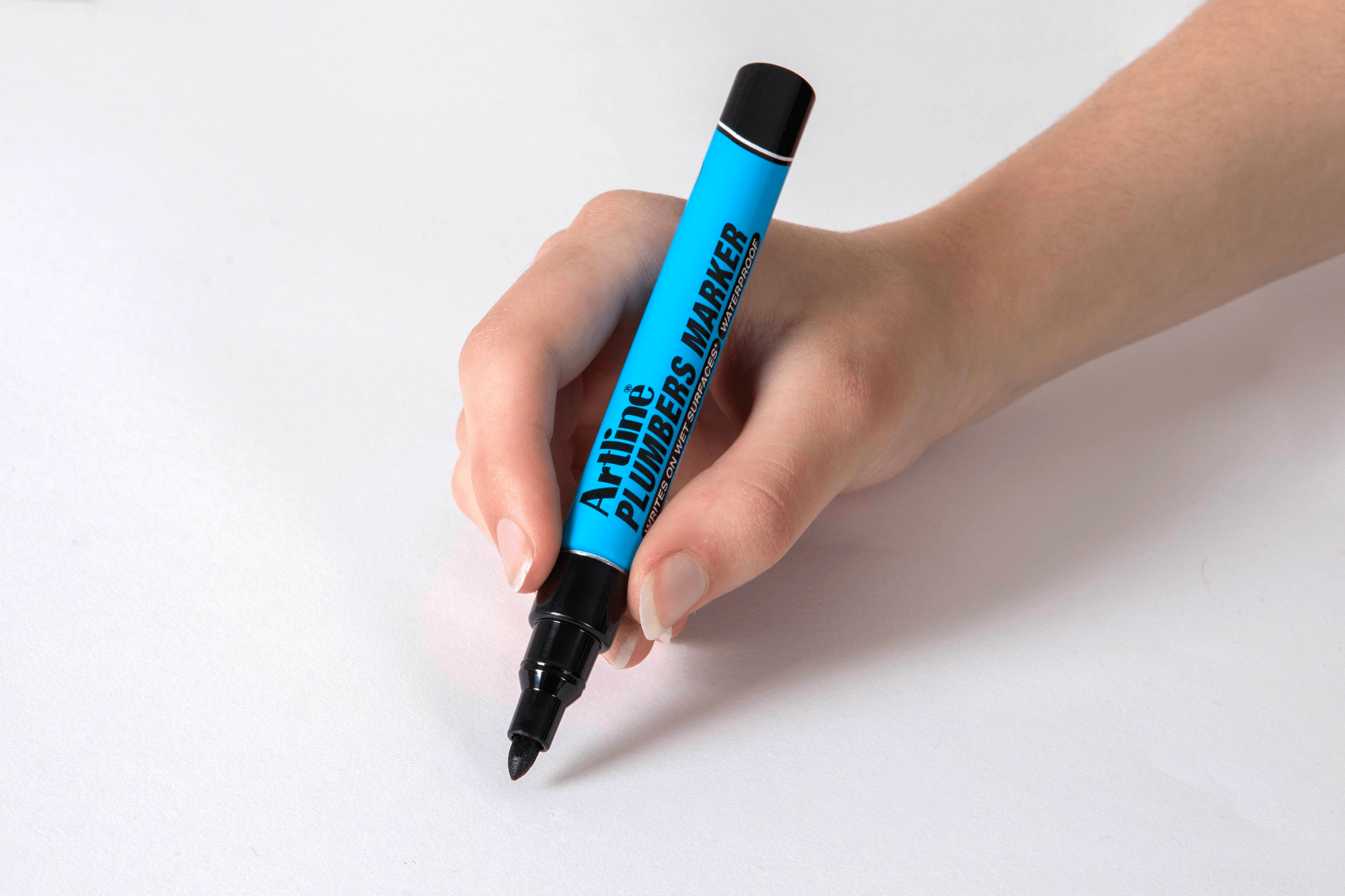 Artline Plumbers Permanent Marker Bullet Tip Black - 12 Pack - Waterproof Industrial Markers for Plumbing, HVAC, Construction & Metal Work - Ideal for Pipe Labeling, Tool Marking & Workshop Use