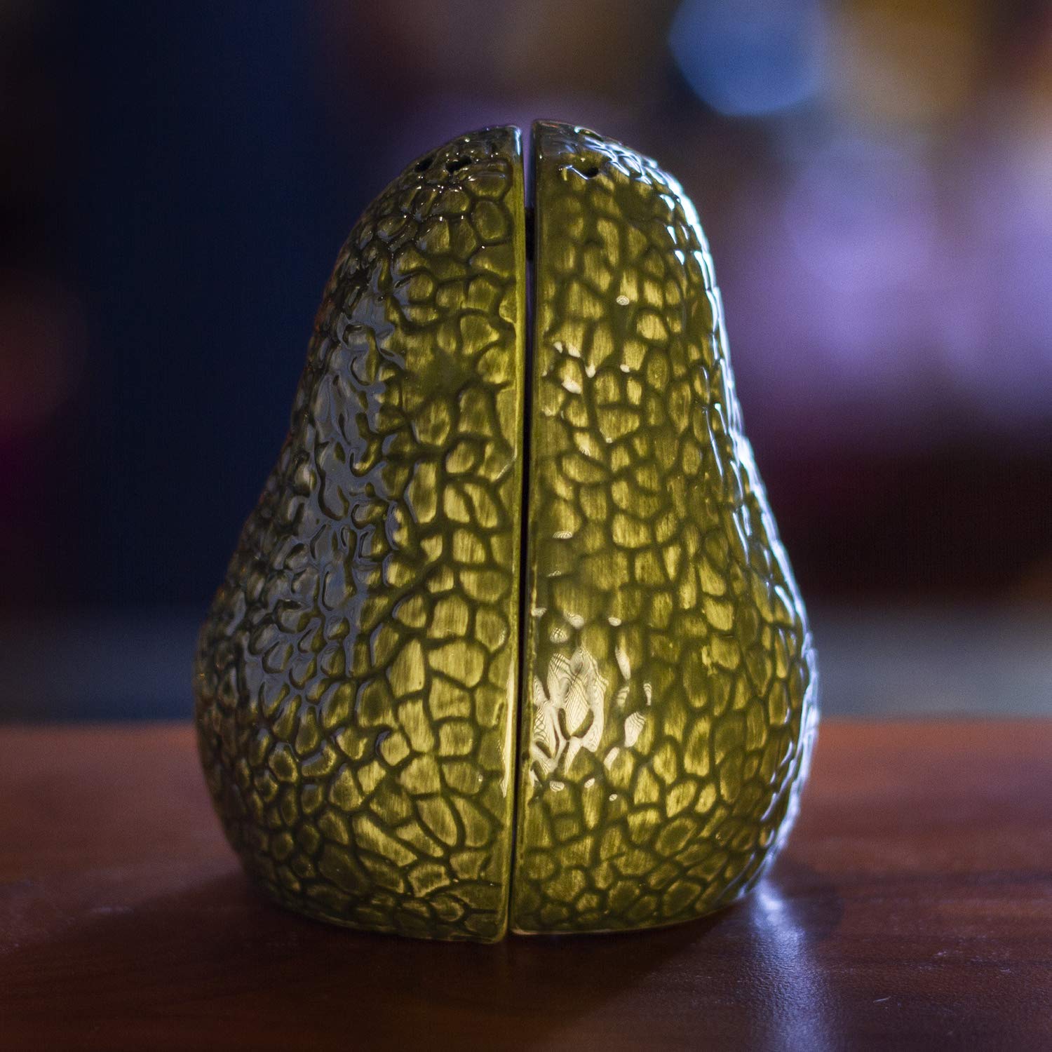 Pacific Giftware Avocado Ceramic Salt and Pepper Shakers Set - Fun Kitchen Accessories for Cooking & Dining - Perfect Housewarming Gift for Avocado Lovers