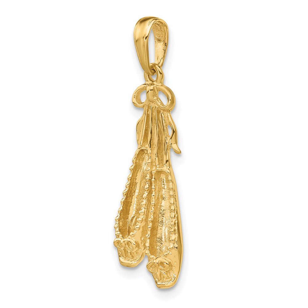 Elegant Gold Ballet Slippers Pendant Necklace - Perfect for Dance Lovers, Ballet Teachers & Ballerinas - Ideal Gift for Performances, Recitals & Dance Classes