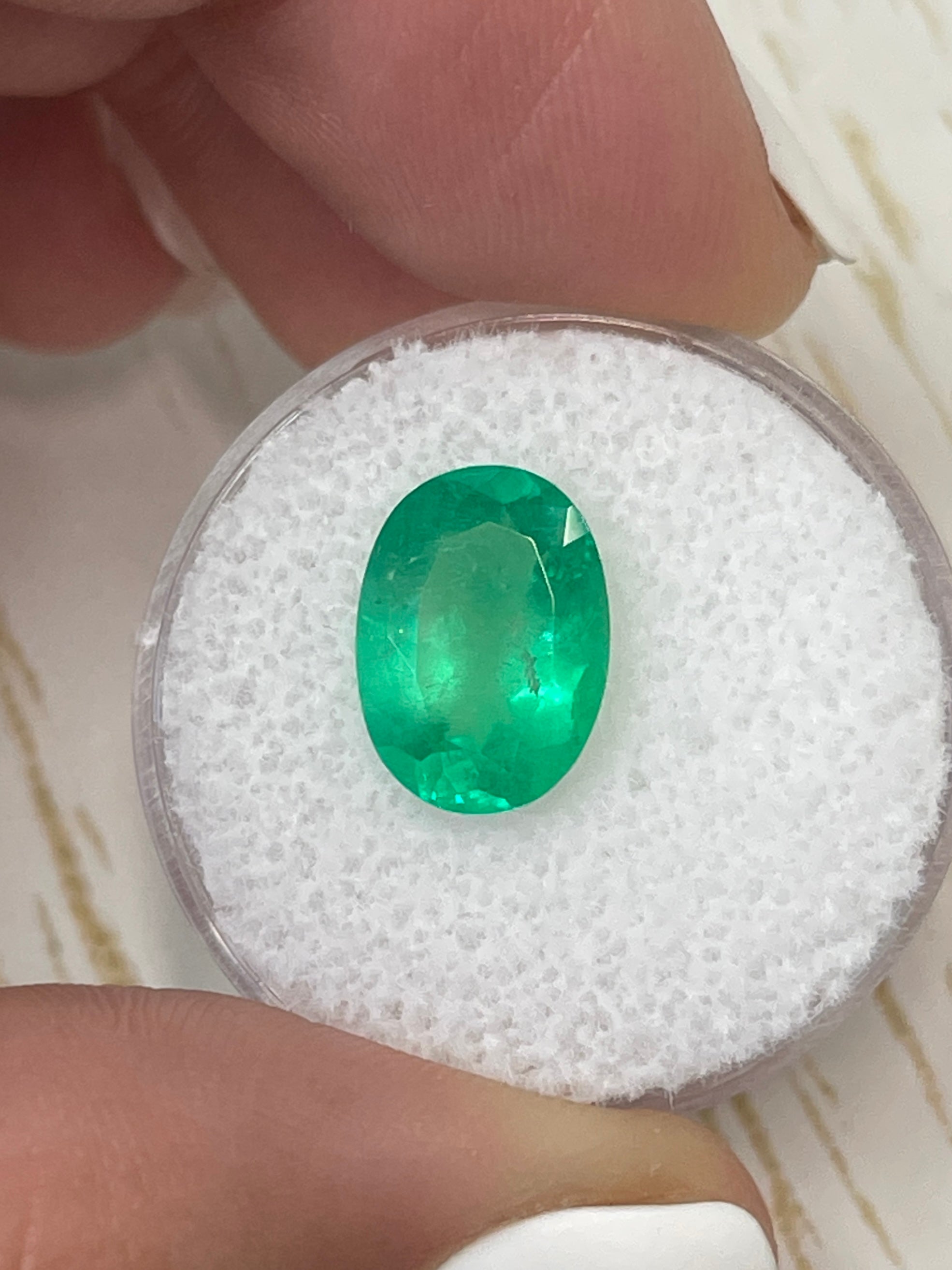 3.32 Carat 12x9mm Neon Green Natural Loose Colombian Emerald Gemstone - Oval Cut for Jewelry Making, Engagement Rings & Luxury Gifts