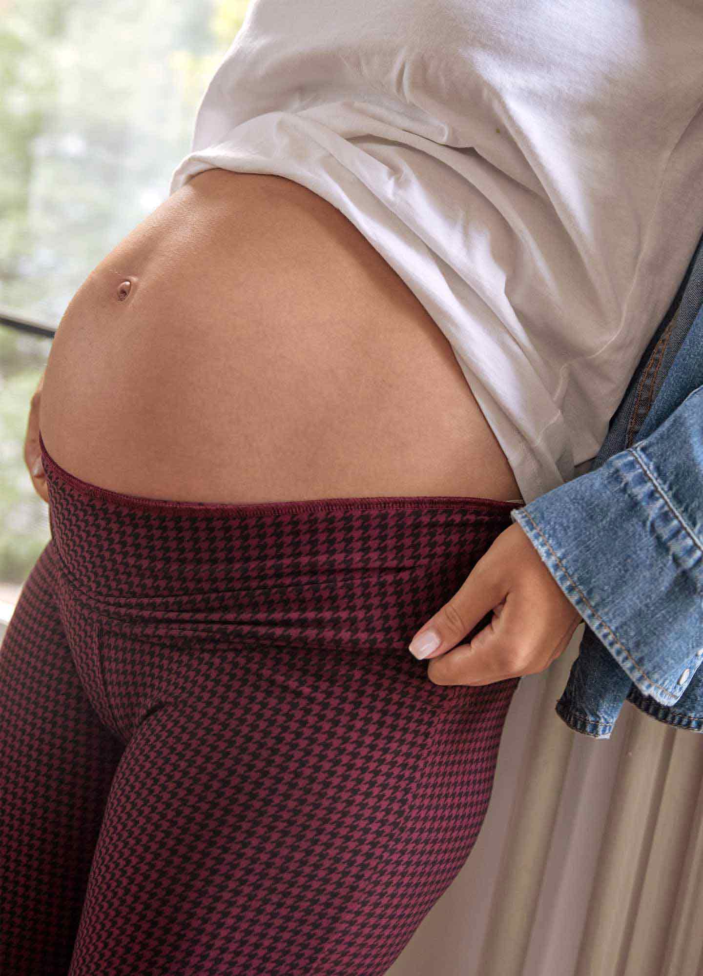 The Ultimate Before, During & After Crop Flare - Perfect for Yoga, Running & Outdoor Activities | High-Performance Athletic Wear for Women