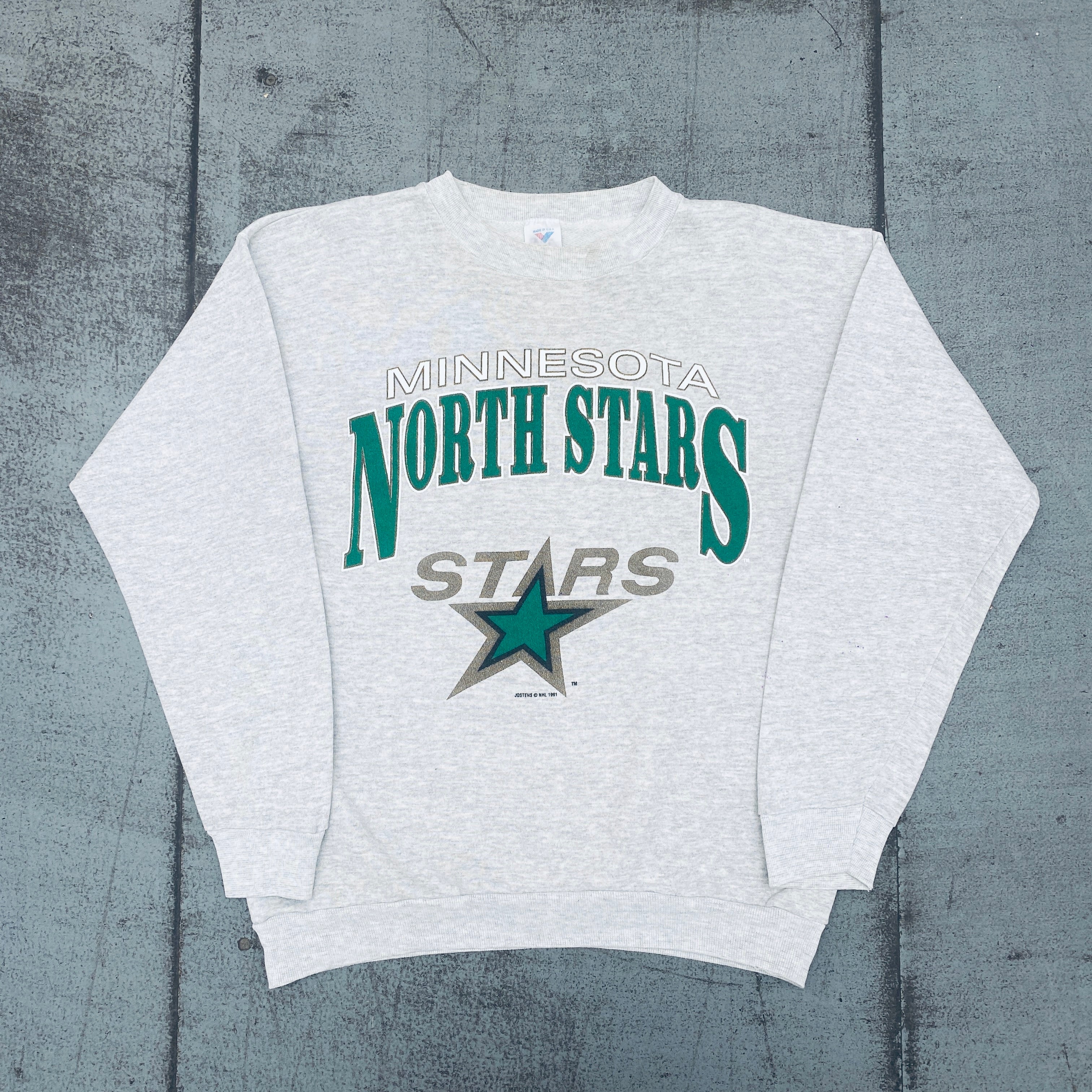 Minnesota North Stars 1991 Vintage Graphic Spellout Sweatshirt (Men's) – Perfect for Hockey Fans, Retro Sports Fashion & Casual Wear