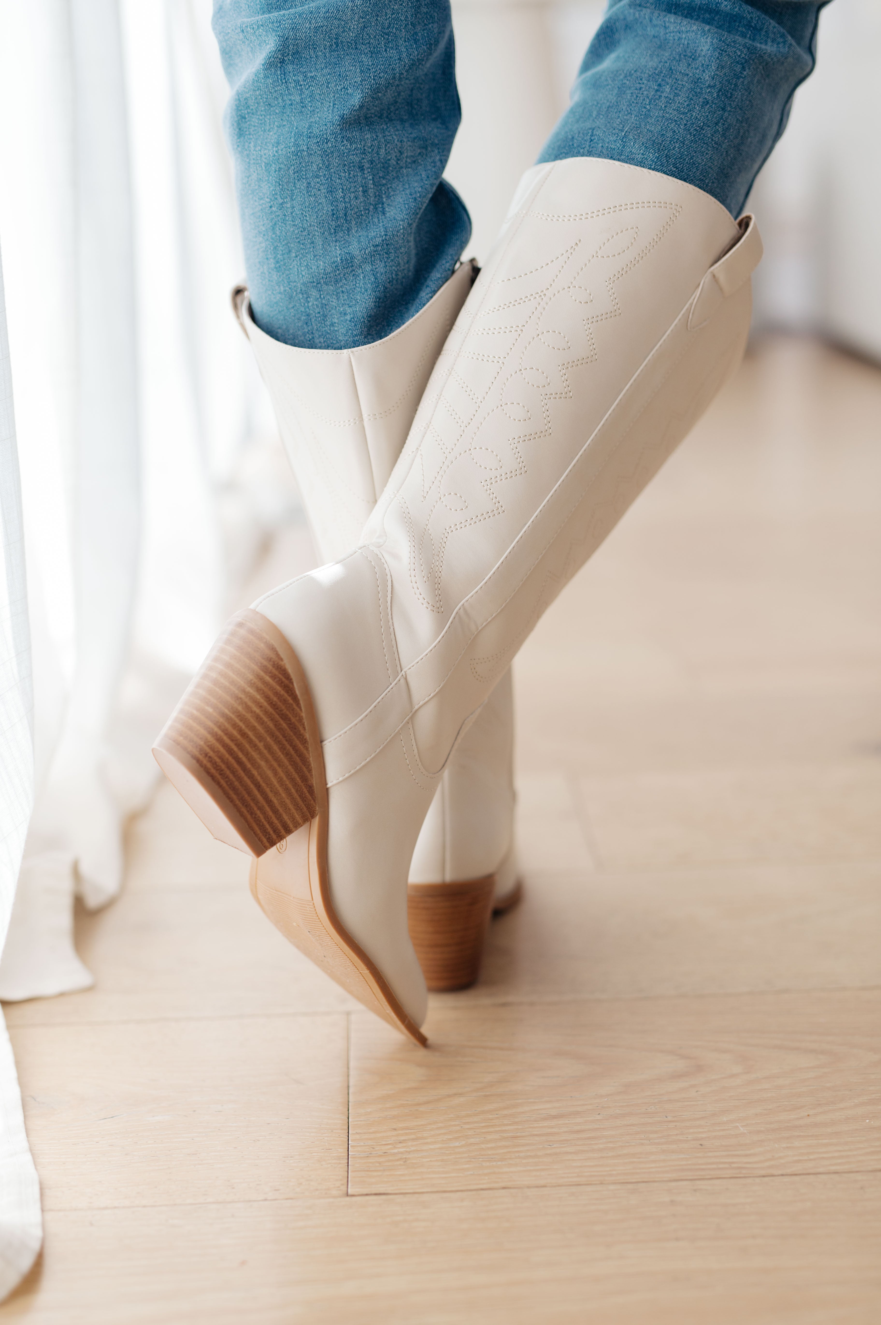 Best Western Cowboy Boots for Line Dancing - Comfortable & Stylish Boots for Country Dance, Square Dance & Honky Tonk - Perfect for Country Music Festivals & Dance Parties