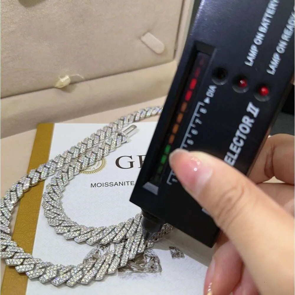 18K Gold Moissanite Cuban Link Necklace for Men & Women - Iced Out Hip Hop Jewelry - Perfect for Parties, Gifts & Everyday Luxury