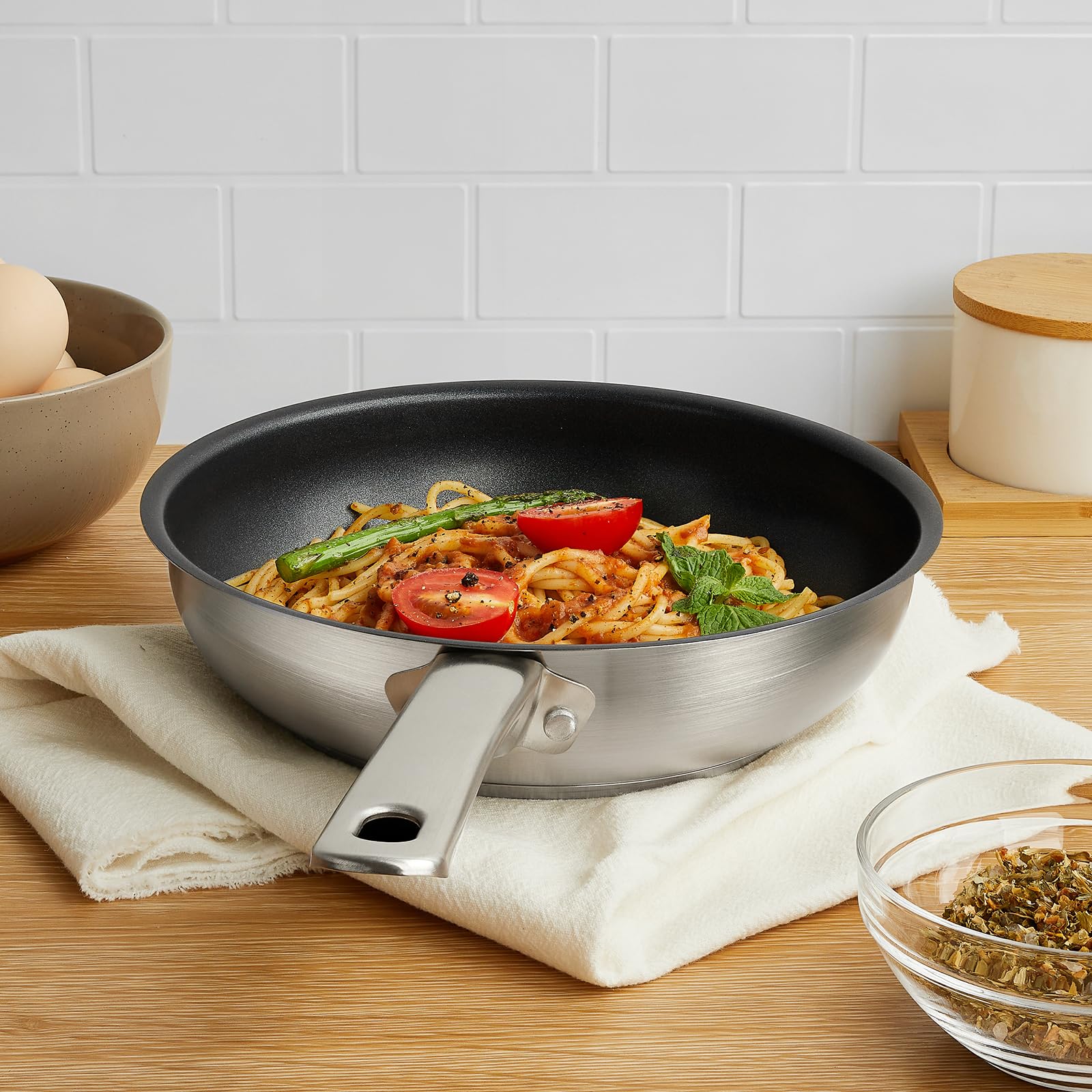 KOCH SYSTEME CS 10 Inch Stainless Steel Frying Pan - Non-Toxic, Nonstick Coating, Induction Compatible & Oven Safe - Professional Cookware for Home Chefs - Perfect for Searing, Sauteing & Baking