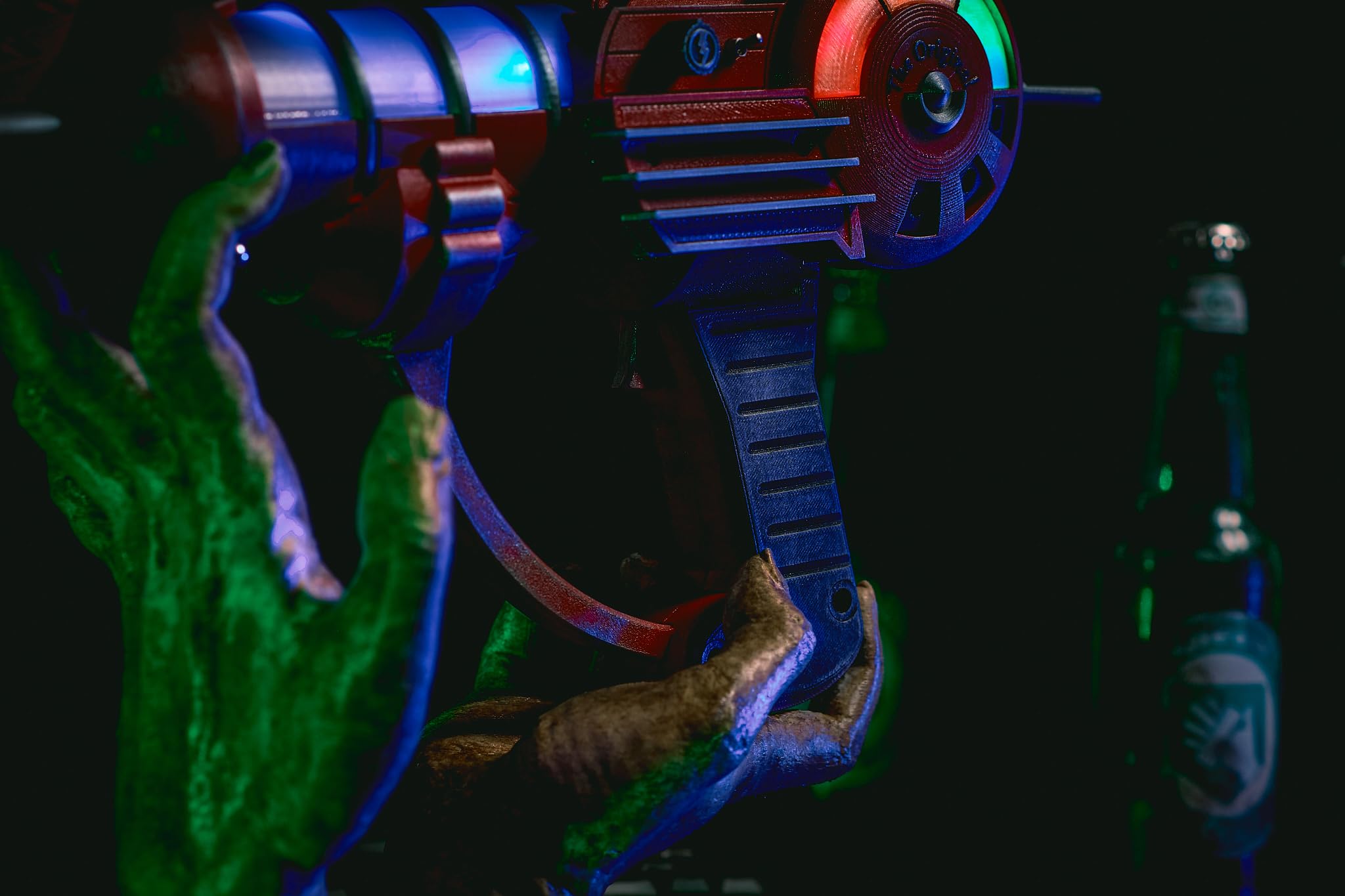 Ray Gun with LED Lights - Zombie Edition Battlescarred | Call of Duty Cod Zombies Prop Replica | Cosplay Collectible for Halloween & Gaming Events (No Stand Included) - Perfect for Costume Parties, Video Game Conventions & Collector Displays