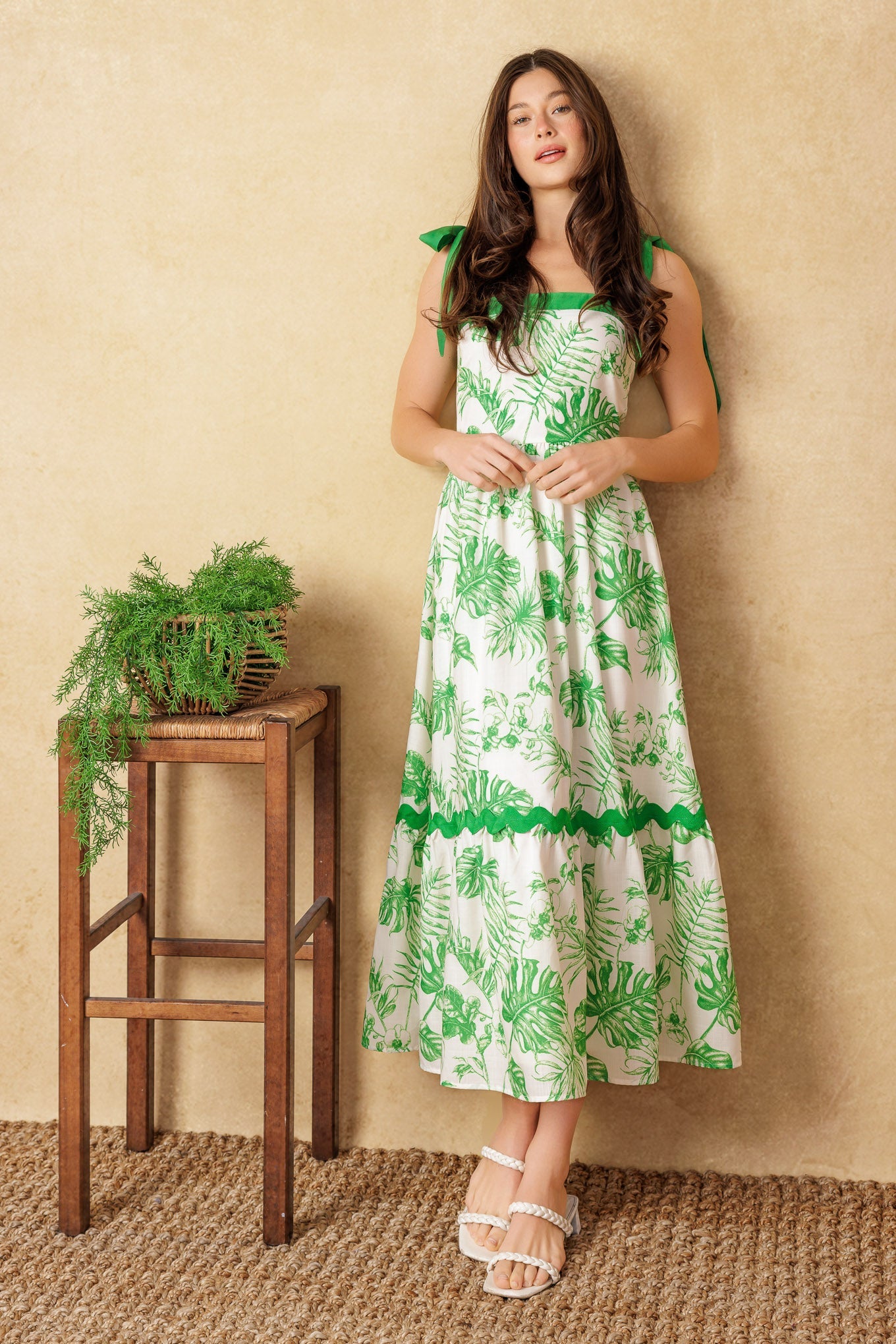 Elegant FERN MIDI DRESS in Green - Perfect for Summer Weddings, Garden Parties & Casual Outings