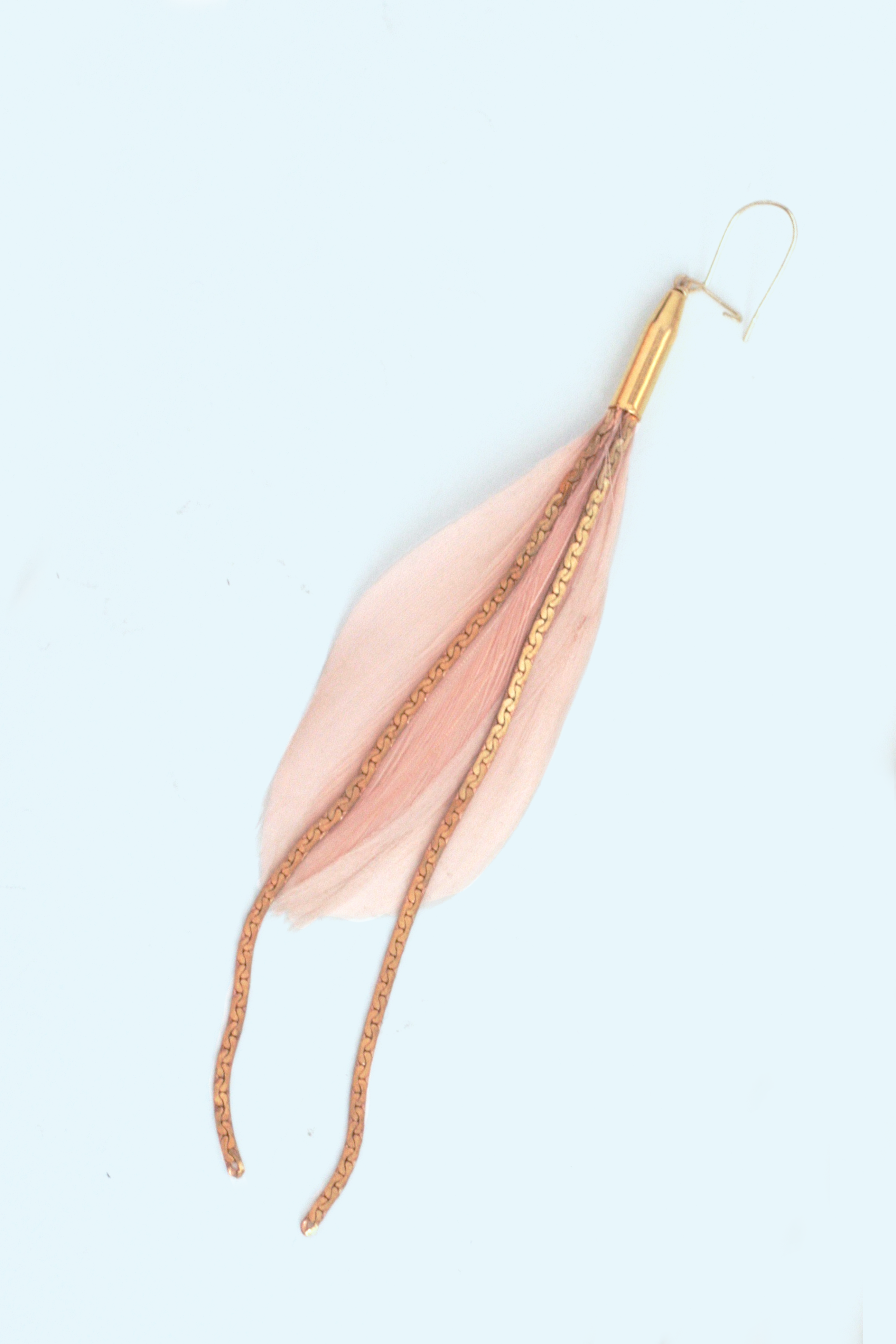 Vintage Chain and Feather Melange Blush Necklace - Elegant Bohemian Jewelry for Women, Perfect for Parties, Weddings & Everyday Wear