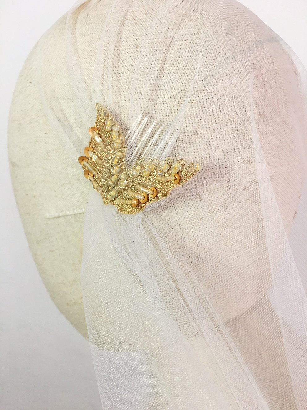 Vintage Juliet Cap Wedding Veil with Beaded Lace - Elegant Bridal Headpiece for Classic & Boho Weddings, Photo Shoots & Special Occasions