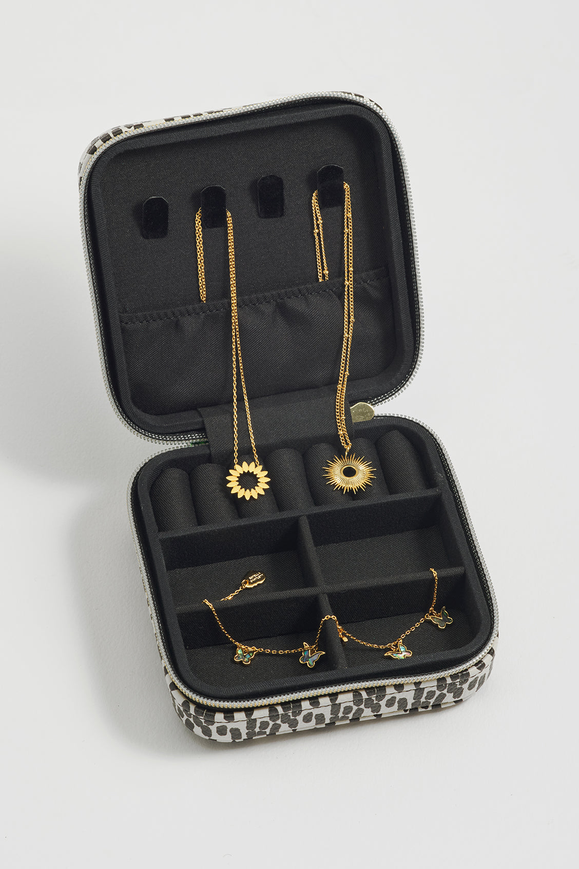 Elegant Square Jewelry Box for Rings, Necklaces & Earrings - Perfect for Gift Giving, Travel & Home Storage