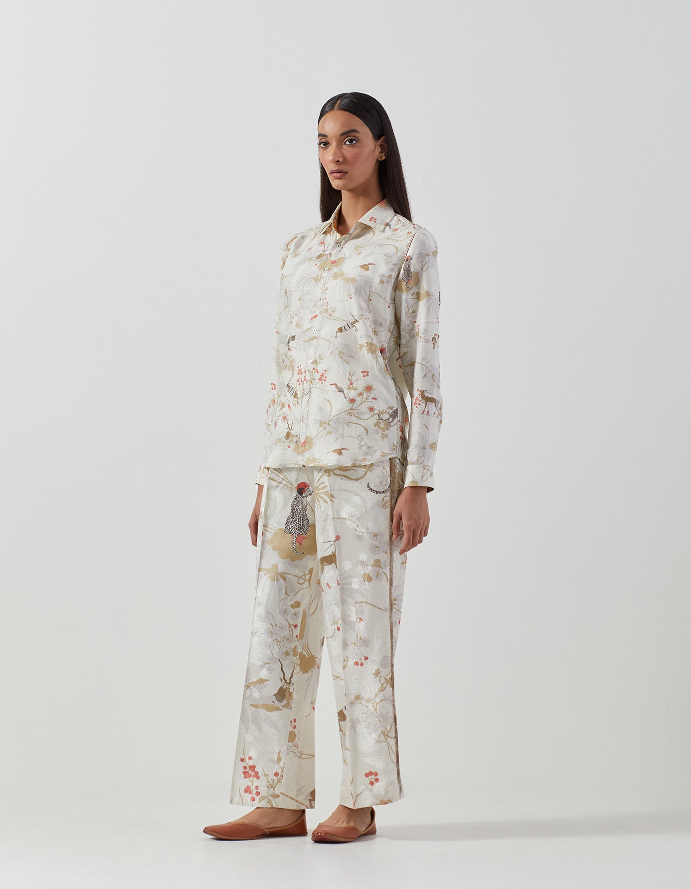 Oversized Short Silk Shirt in Ivory - Elegant & Comfortable for Casual Outings & Summer Wear