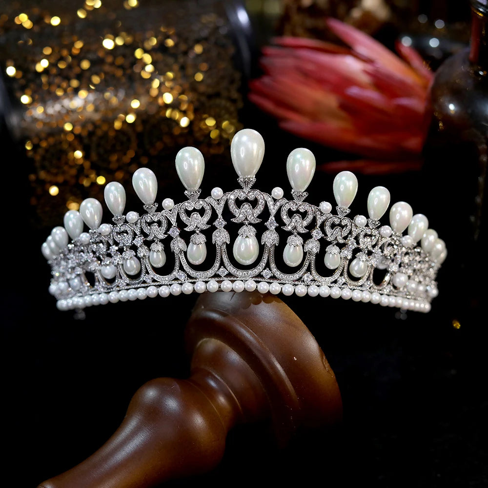 3A Cubic Zirconia Pearl Tiara Crown for Women - Elegant Bridal Hair Accessories with Gift Box - Perfect for Weddings, Prom, Pageants & Special Occasions