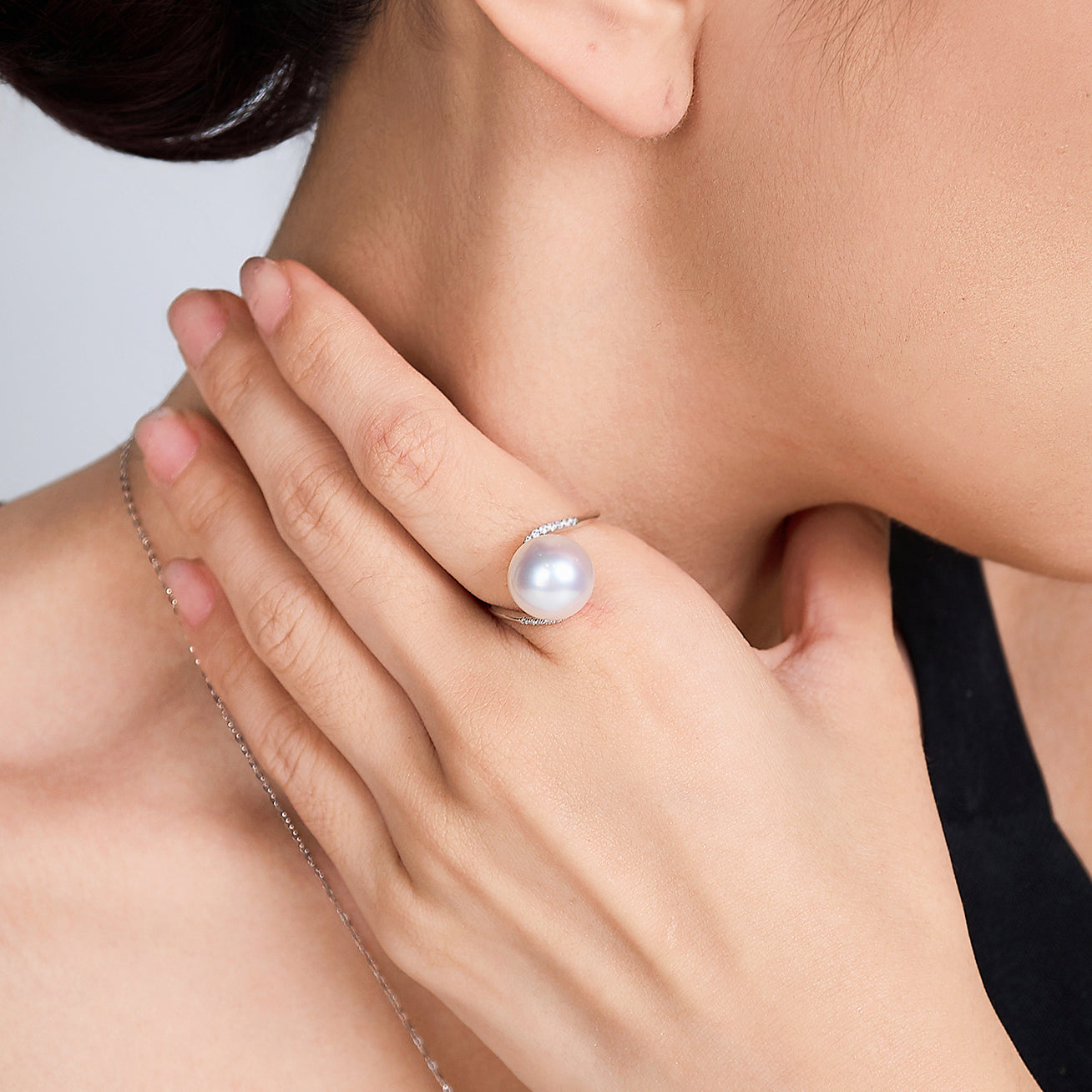 18K Gold Australian White South Sea Pearl Ring - Elegant Wedding Jewelry for Women, Perfect for Bridal, Engagement & Anniversary Gifts